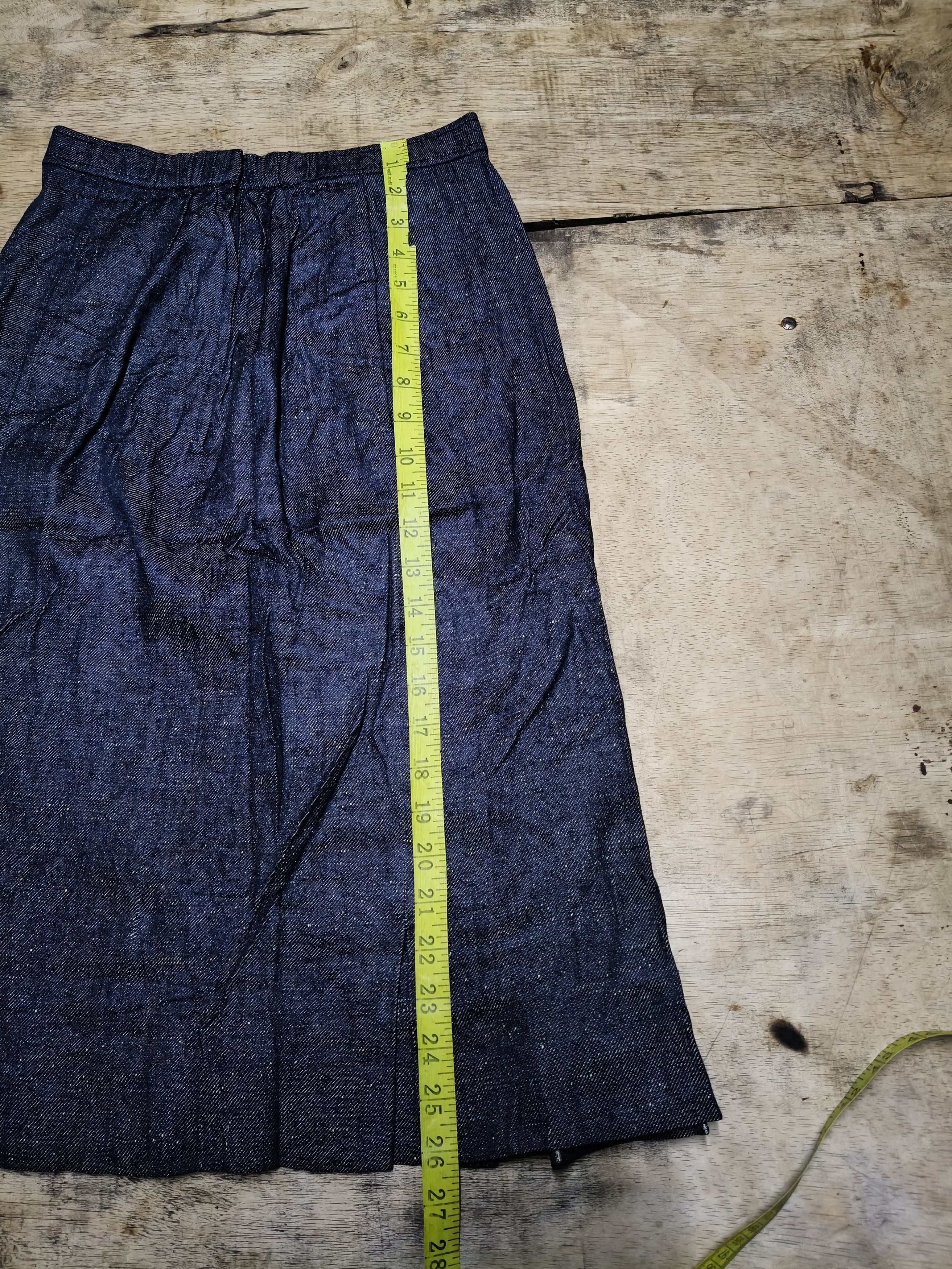 Hardy Amies Hardy Amies Denim Skirt Style Size 24" / US 00 / IT 34 - 7 Thumbnail