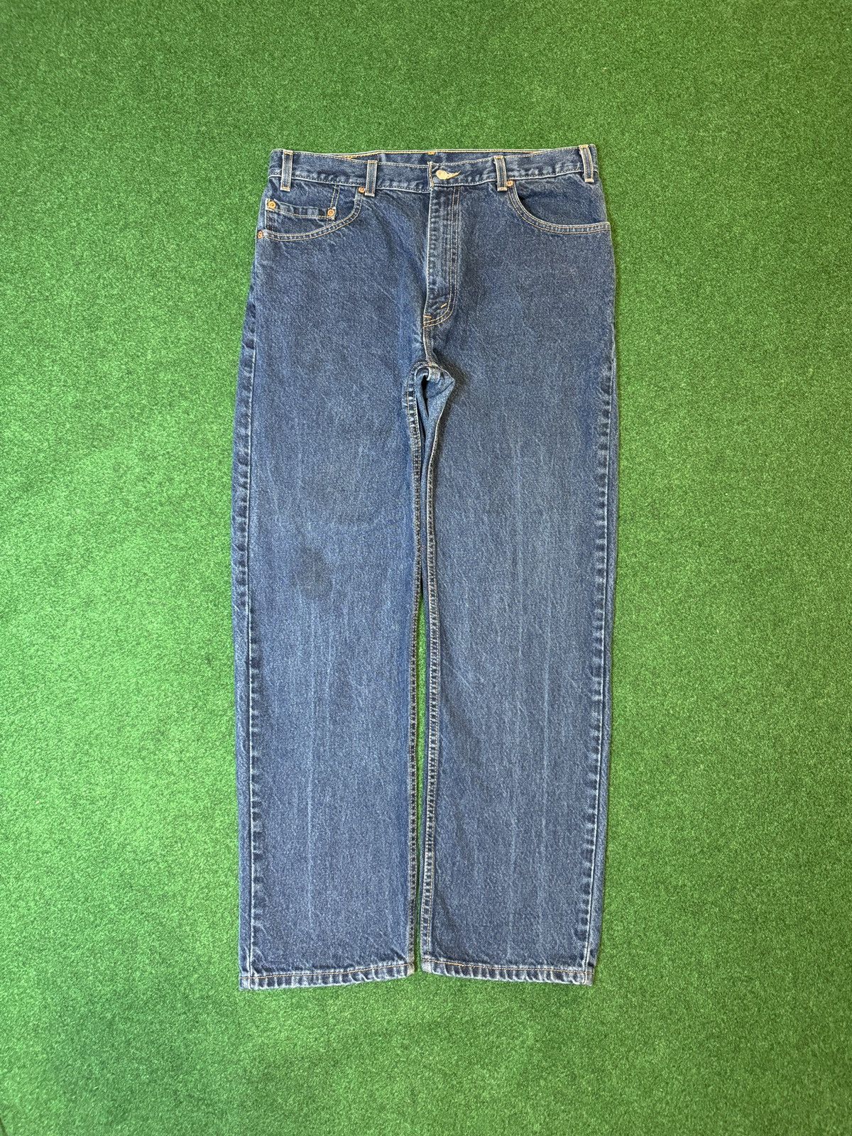Levi's Vintage Clothing × Vintage Vintage Levi’s 505 USA MADE Regular Fit Straight Leg Jeans Size US 36 / EU 52 - 1 Thumbnail