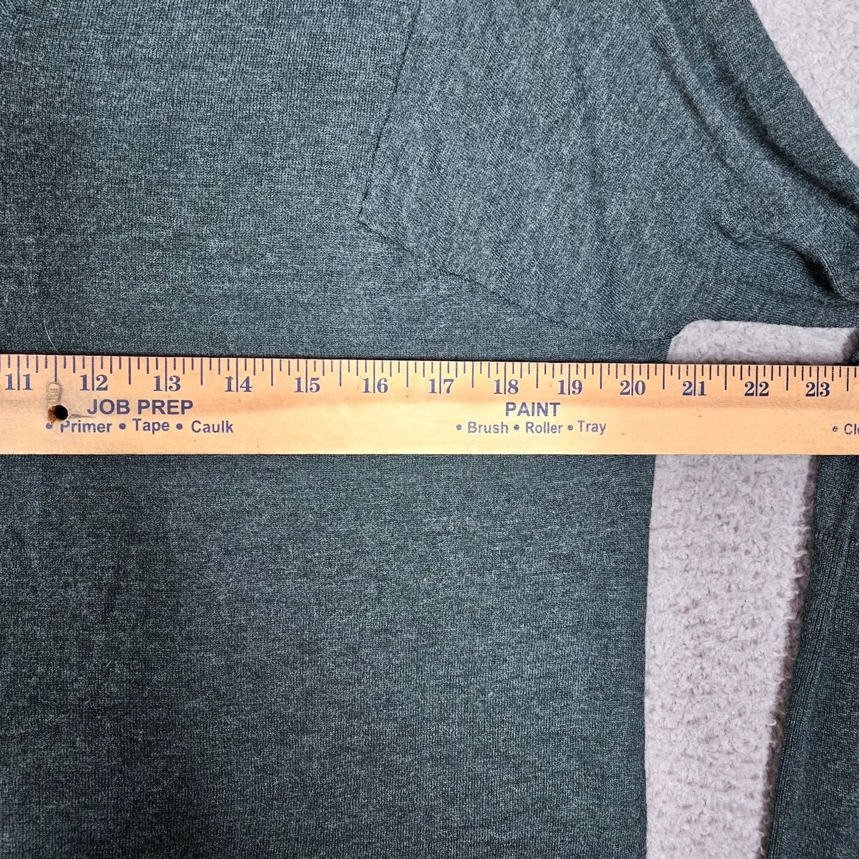 Vintage TROUVE Sweater Women Green Long Sleeve V-Neck Lightweight Knit Pullover S Slender Fit Casual Dressy All Seasons Womens Size S / US 4 / IT 40 - 3 Thumbnail