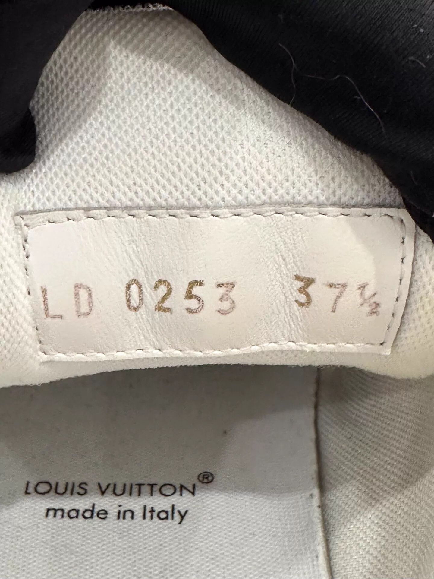 Louis Vuitton LV Women's Black White Panda Monogram Trainer 37.5 99New Size US 7 / IT 37 - 9 Thumbnail