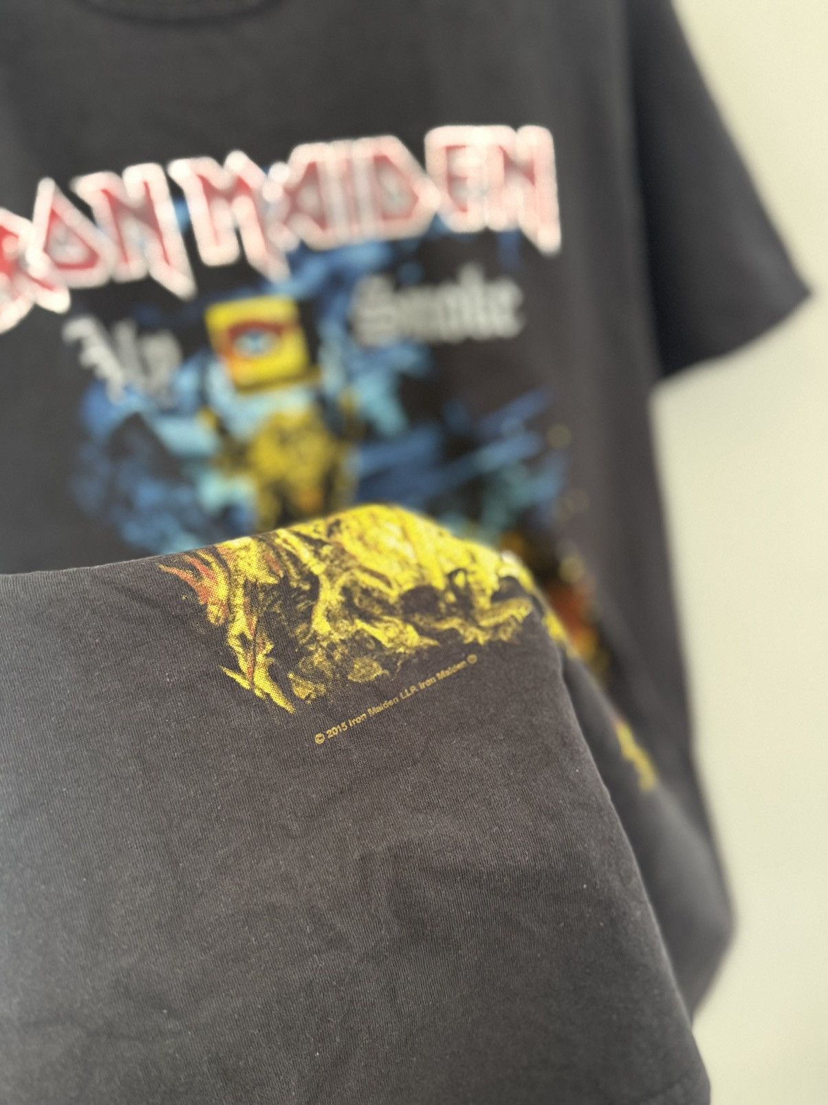 Band Tees Iron Maiden Holy Smoke Graphic Tee Large Black Size US L / EU 52-54 / 3 - 4 Thumbnail