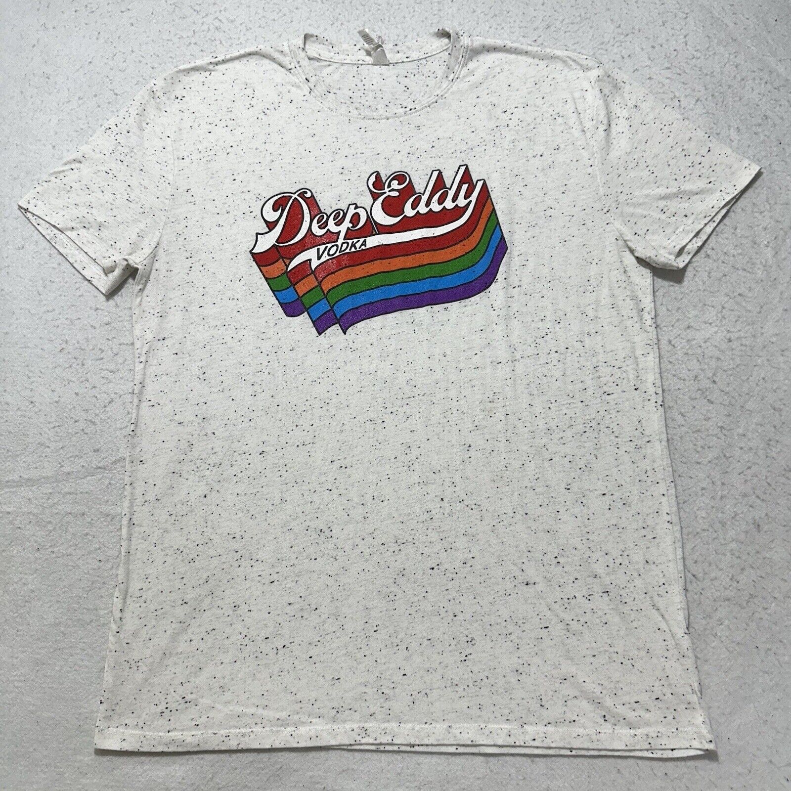 Other Deep Eddy Vodka Large Rainbow Logo Graphic TShirt Threadfast Size US L / EU 52-54 / 3 - 1 Thumbnail