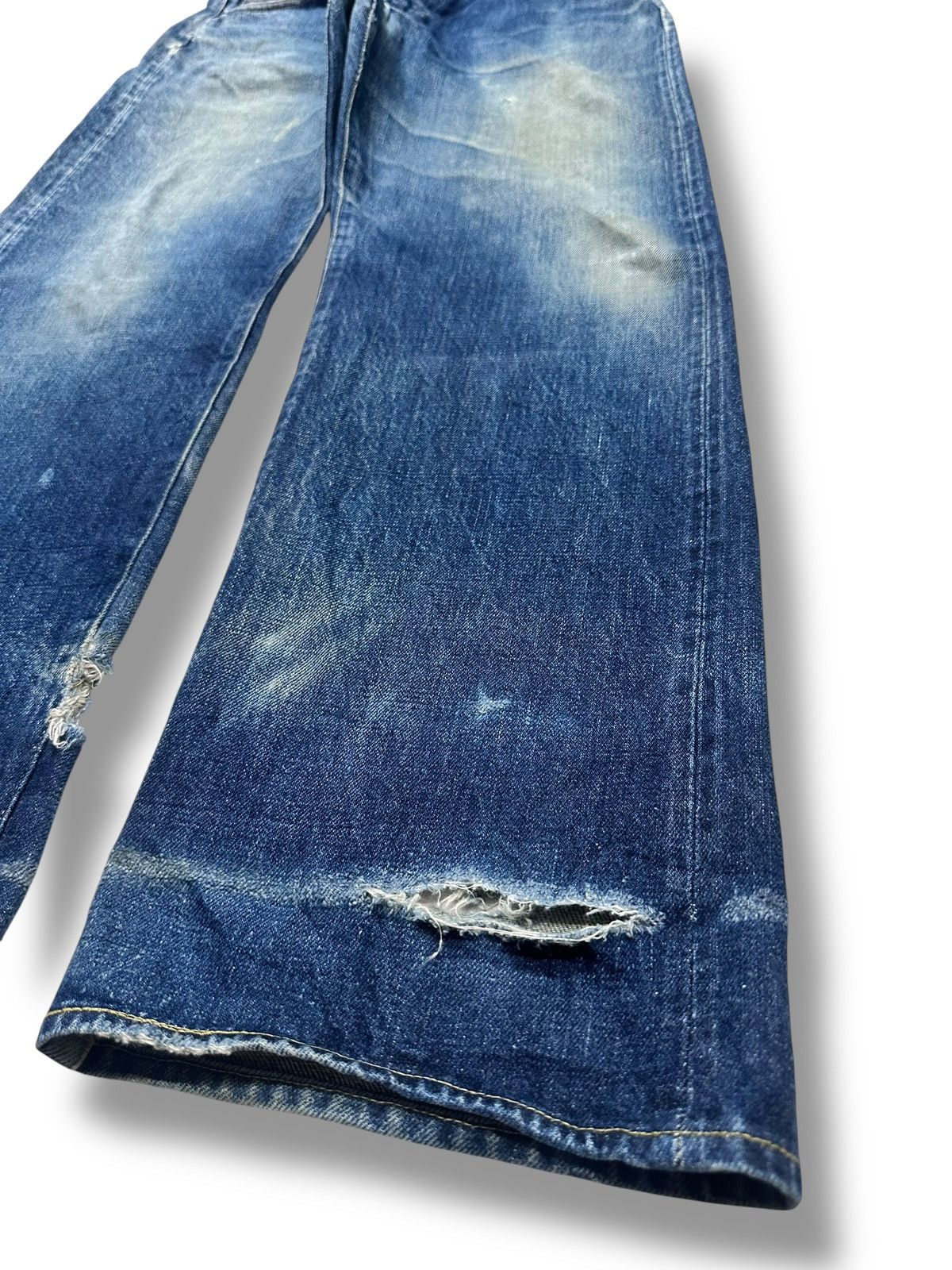 Johnbull Johnbull Vintage Selvedge Distressed Ripped Jeans With Faded Size US 32 / EU 48 - 17 Thumbnail