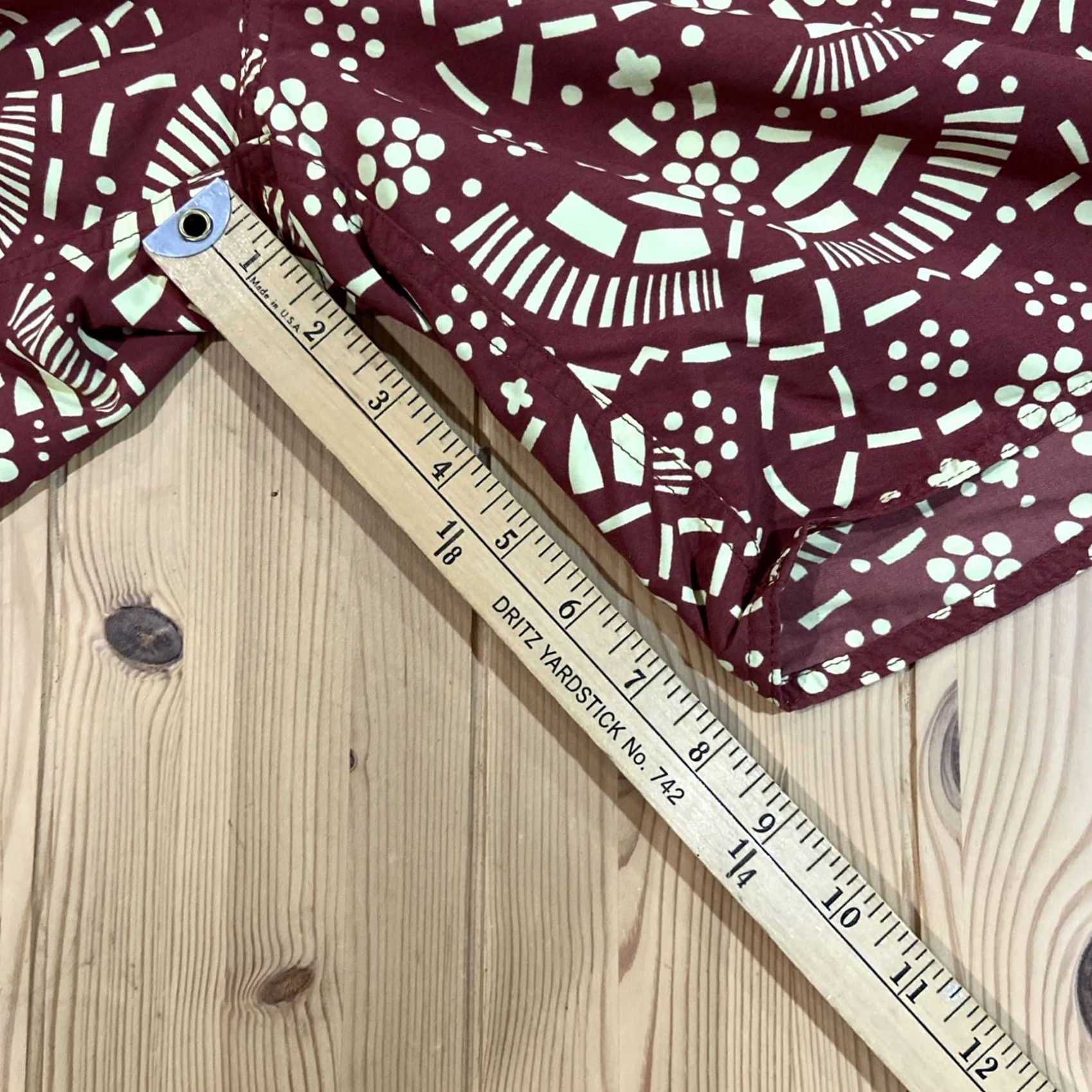 Patagonia Patagonia Board Shorts Mens 38 Red Abstract Nylon Swim Trunks Surf Beach Quick Dry Pockets Drawstring Lightweight Size US 38 / EU 54 - 5 Thumbnail