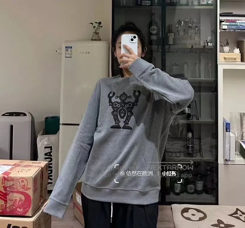 Hermes Hermes Gray robot leather patched crew neck long-sleeved s Size US M / EU 48-50 / 2 - 9 Thumbnail