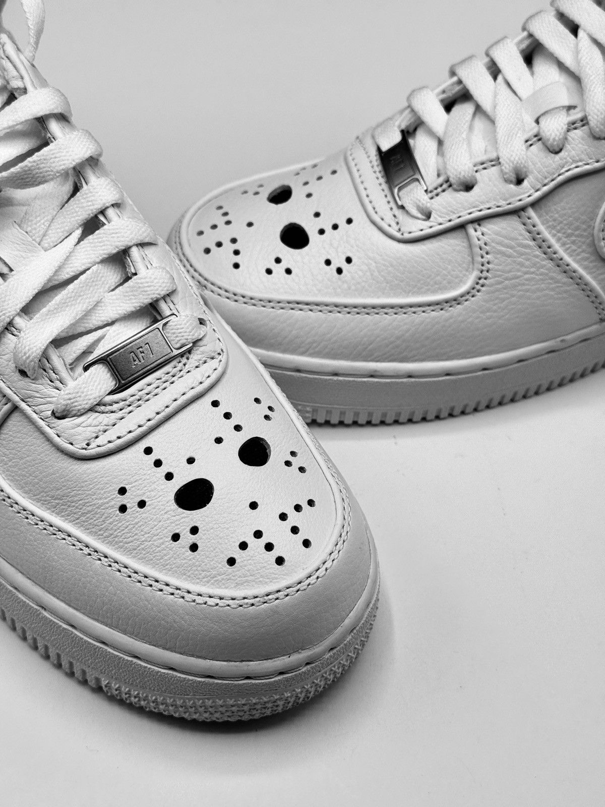 Nike Air Force 1 Low ‘ Jason Voorhees ‘ Size US 7 / EU 40 - 9 Thumbnail