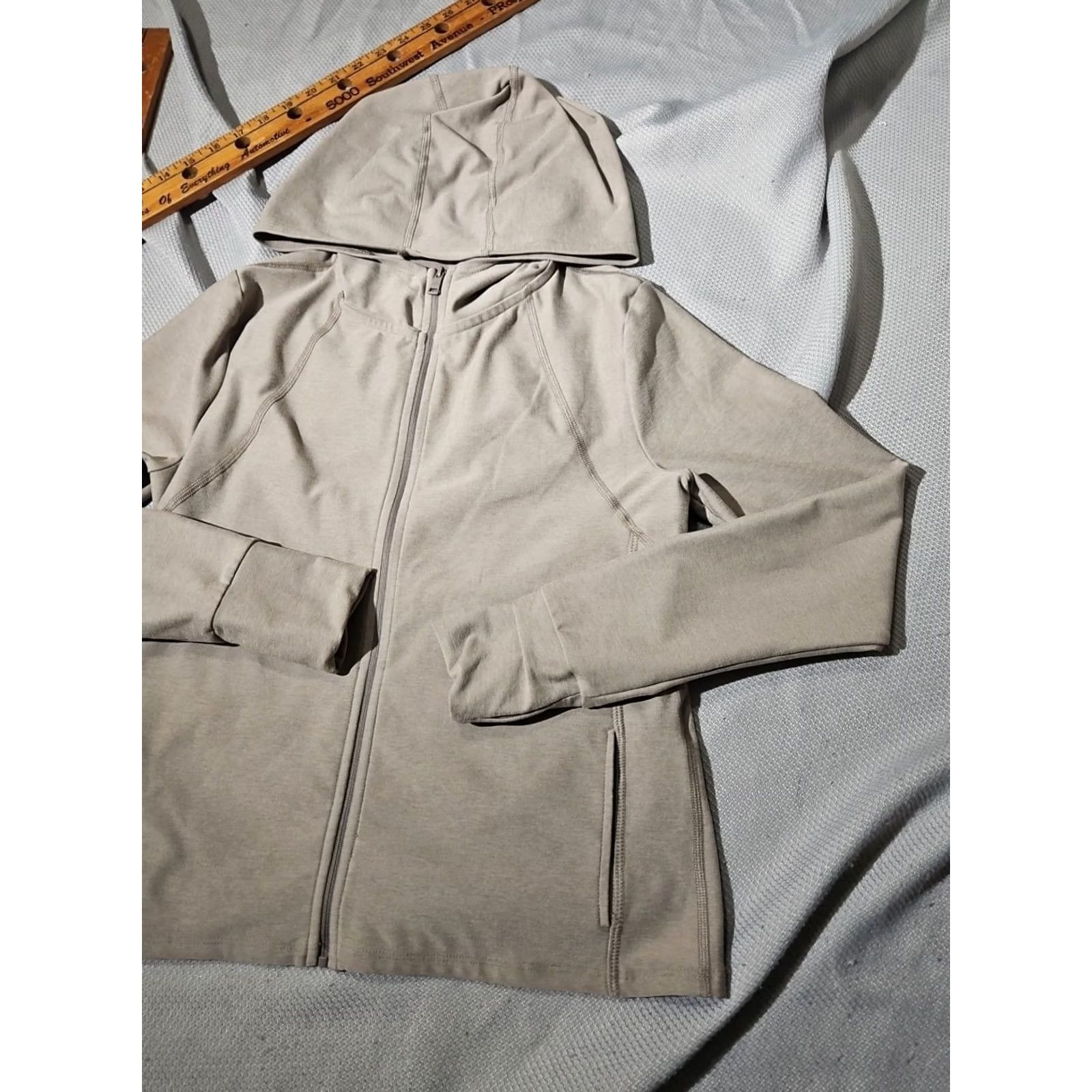 Beyond Yoga Beyond Yoga Jacket Womens XS Beige Core Spacedye High Energy Hoodie Full Zip Hoodie Unisex? No — Women’s only. Size XS / US 0-2 / IT 36-38 - 3 Thumbnail