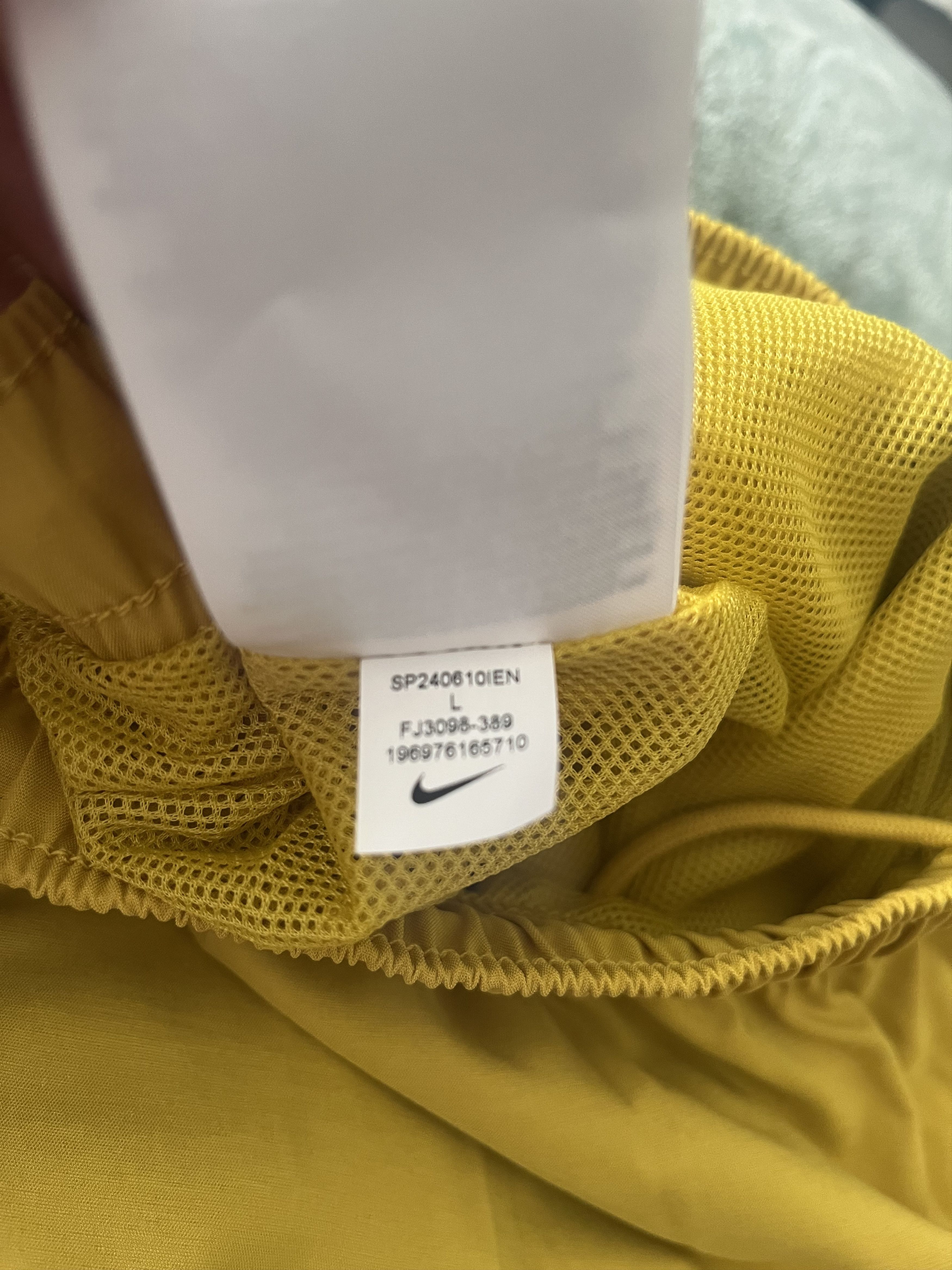 Nike × Patta Running team pants track training saffron Large new Size US 33 - 7 Thumbnail