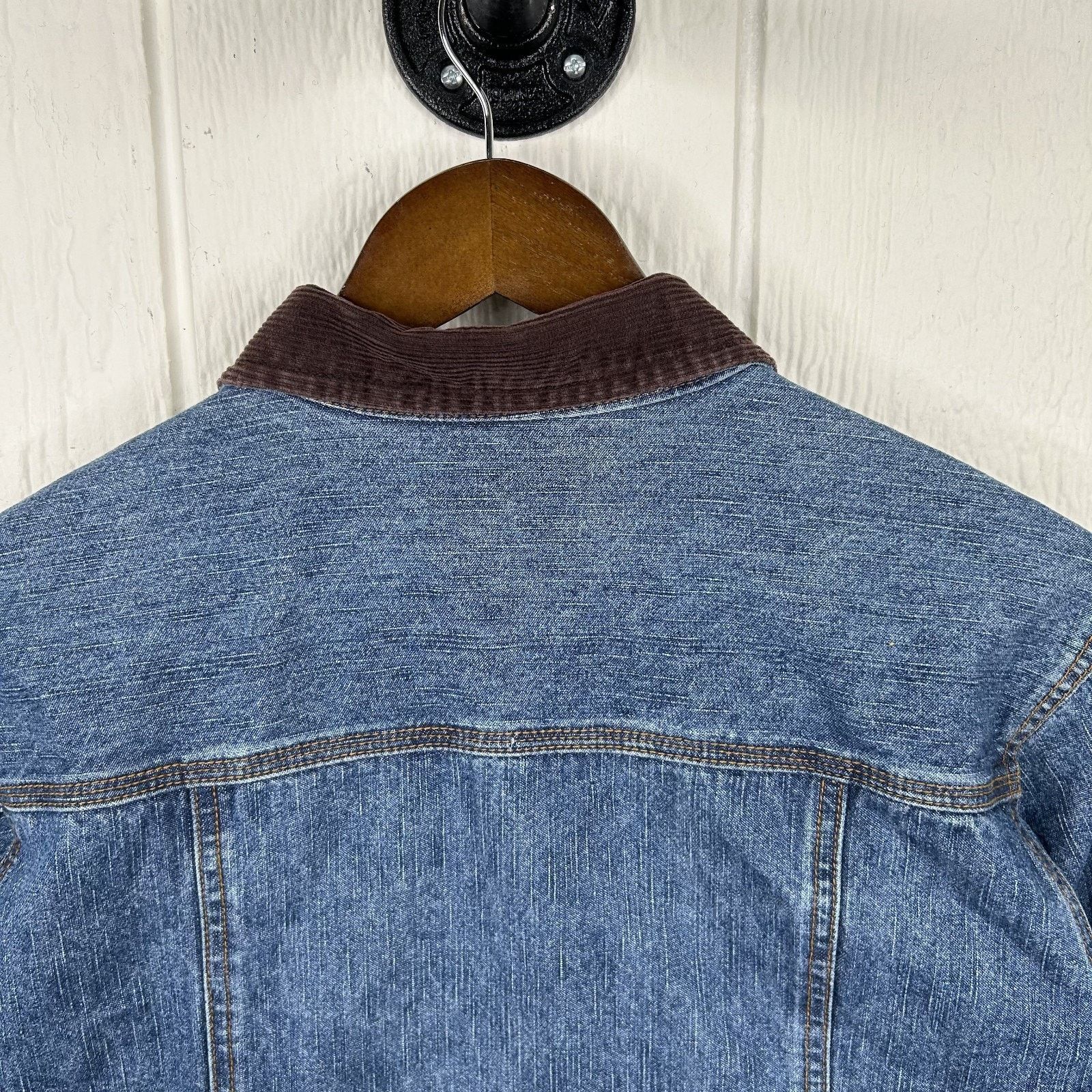 Bill Blass Vintage 90s Bill Blass Button Chore Style Jean Jacket Medium Size US M / EU 48-50 / 2 - 9 Thumbnail