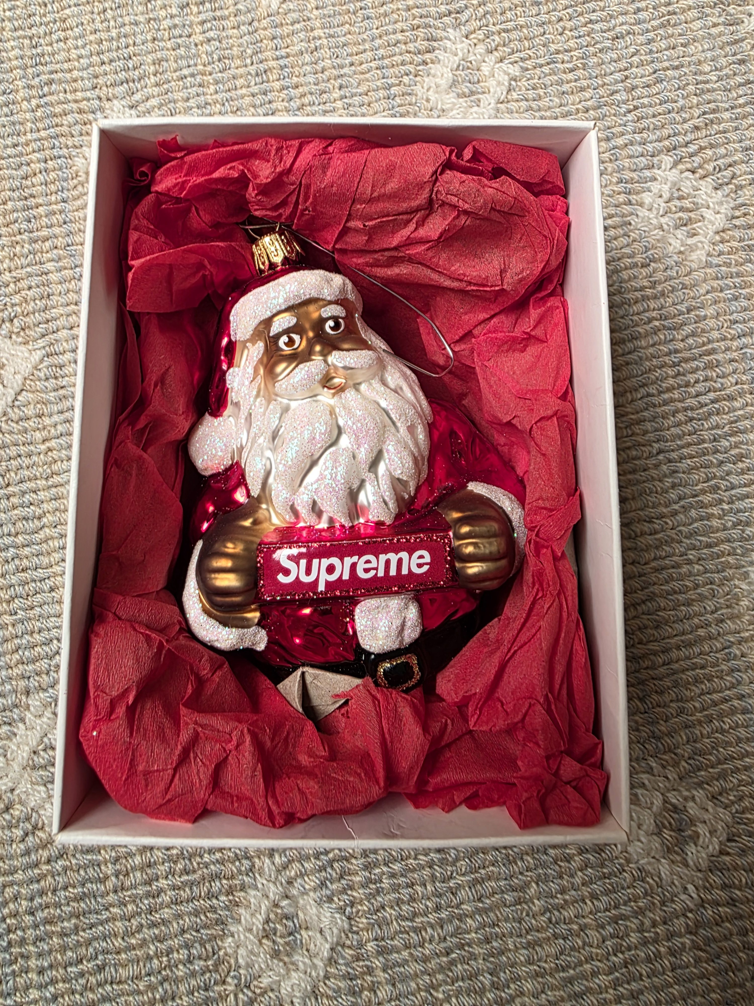 Supreme Supreme Santa Christmas Ornament Fw18 Red 2018 Size ONE SIZE - 7 Thumbnail