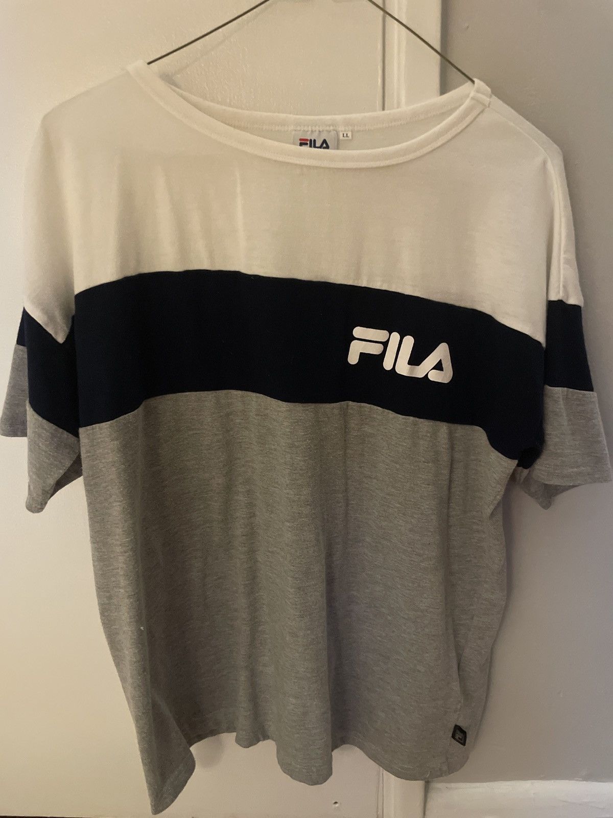 Fila FILA grey/white/navy shirt Size US M / EU 48-50 / 2 - 1 Thumbnail