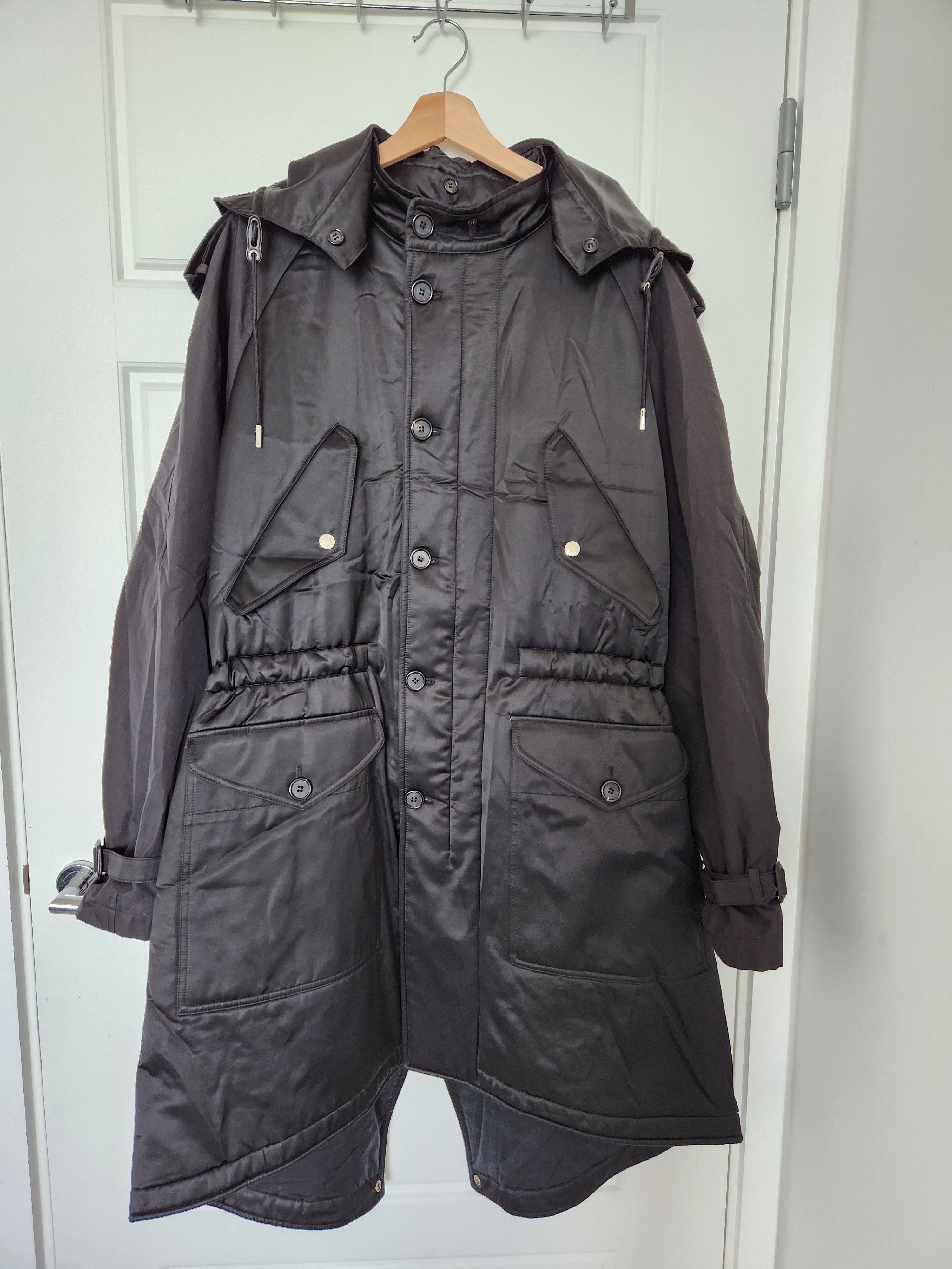 image of Alexander Mcqueen Detachable Collar Coat in Black, Men's (Size Large)