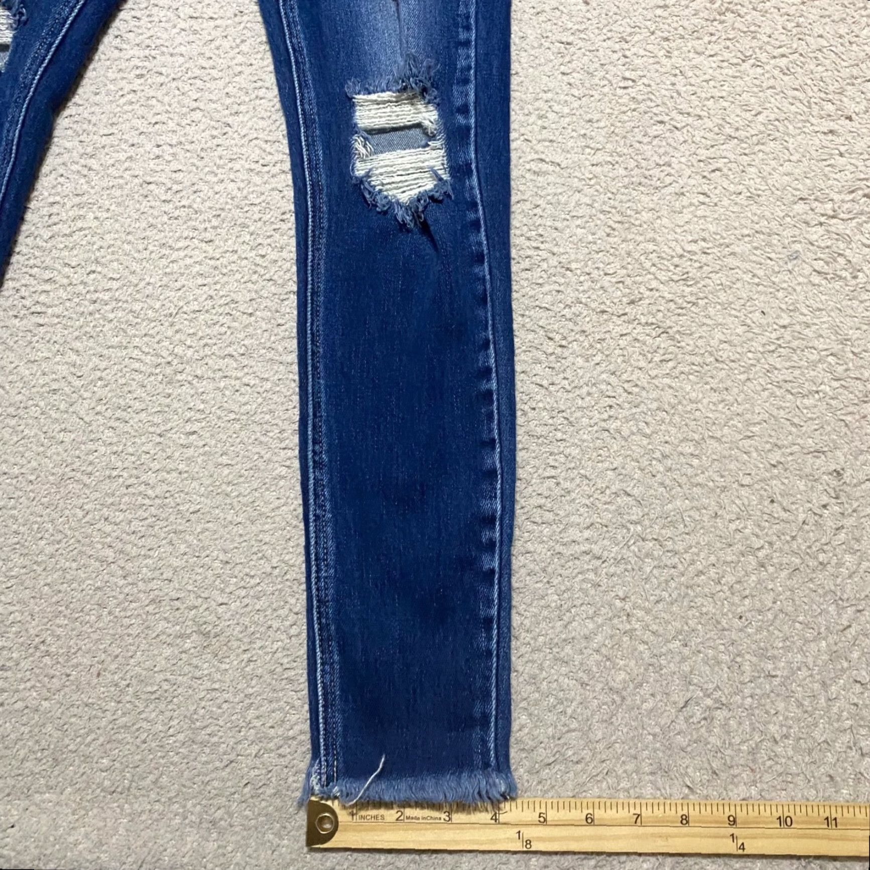 Vintage KanCan Jeans Blue Denim Dark Wash Skinny Distressed Raw Hem Womens Size 25 Regular Size 42" / US 20 - 6 Thumbnail