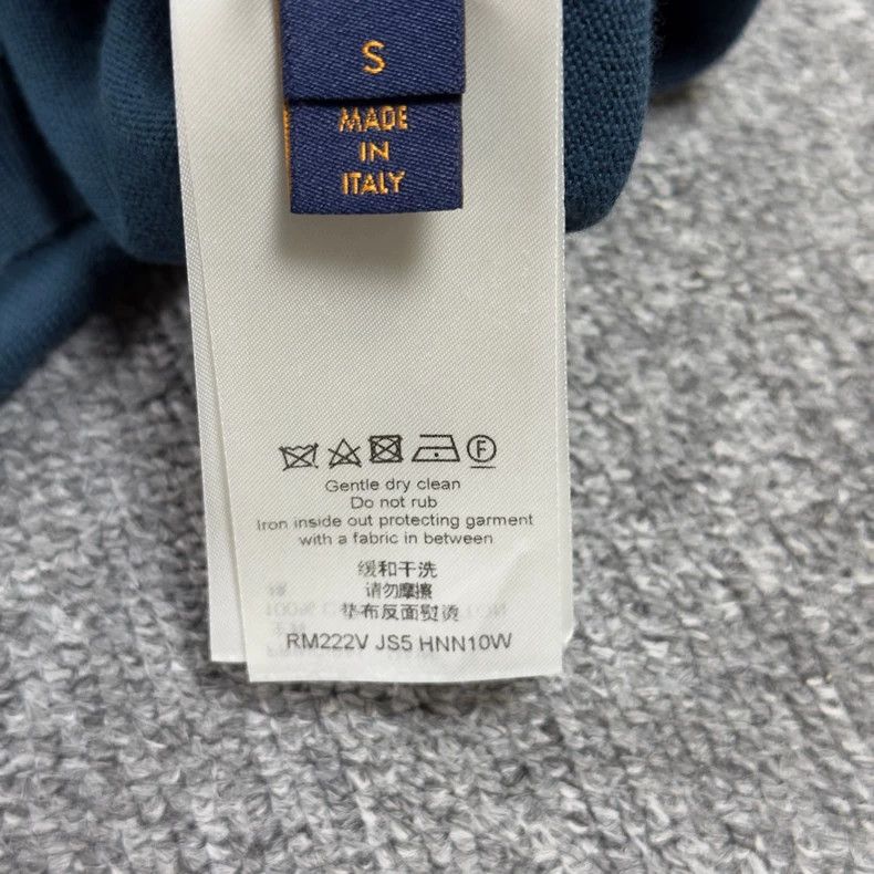Louis Vuitton LOUIS VUITTON Pied Piper Blue Short Sleeve 2501-Nextarrow Size US S / EU 44-46 / 1 - 6 Thumbnail