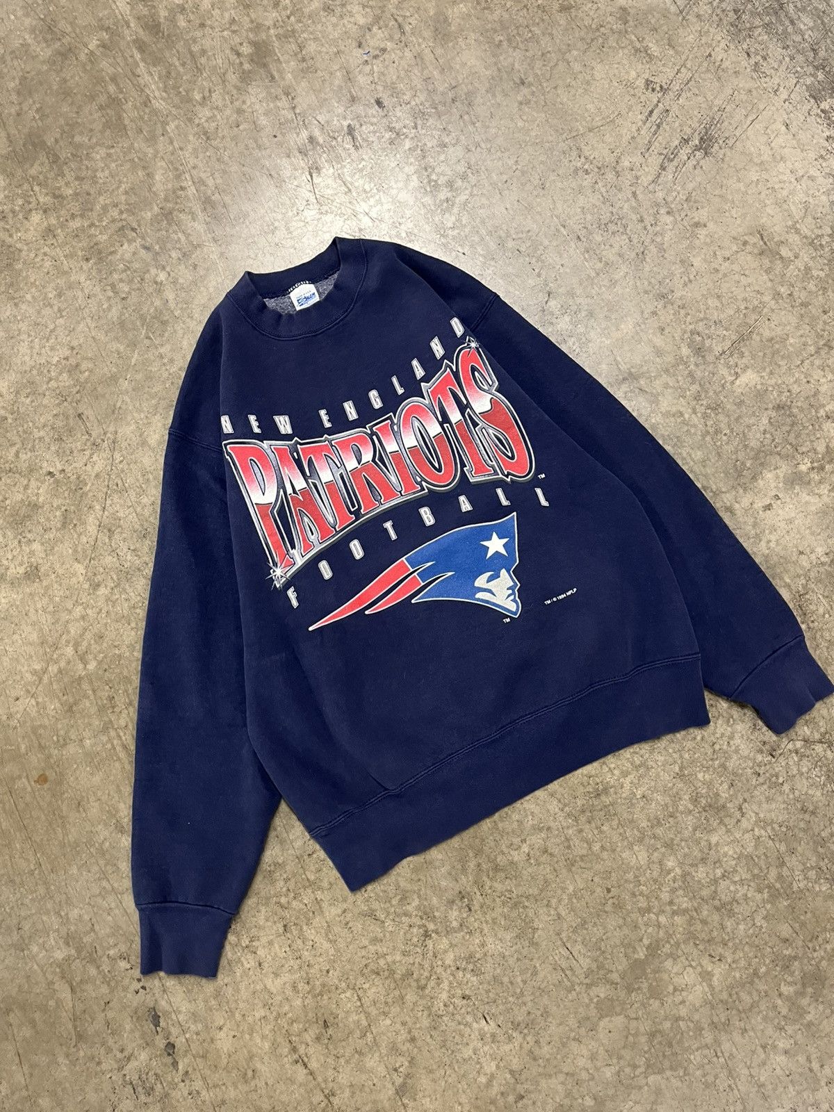 NFL × Vintage Vintage New England patriots 90s sweatshirt rare sports Size US L / EU 52-54 / 3 - 1 Thumbnail