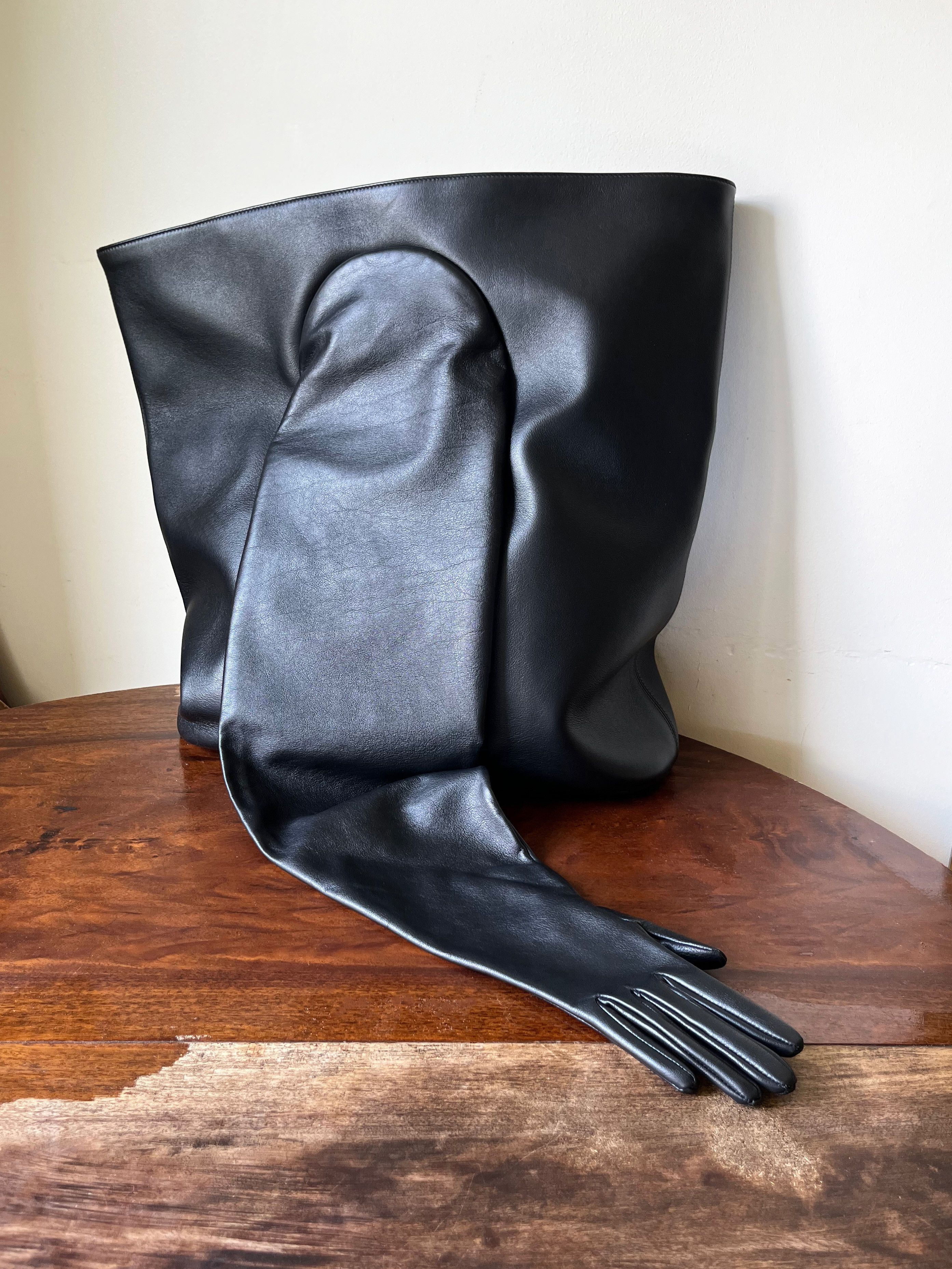 Balenciaga Balenciaga glove bag Size ONE SIZE - 2 Thumbnail