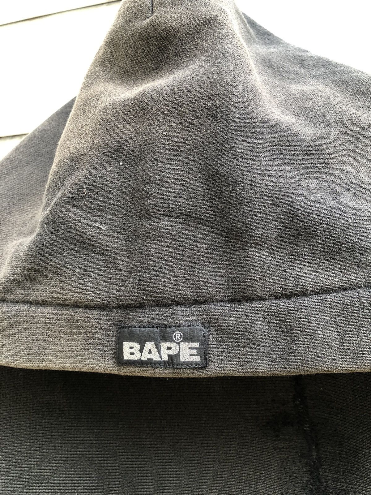 Bape Vintage Distressed Bape Sun Faded Hoodie Pullover Size US L / EU 52-54 / 3 - 6 Thumbnail