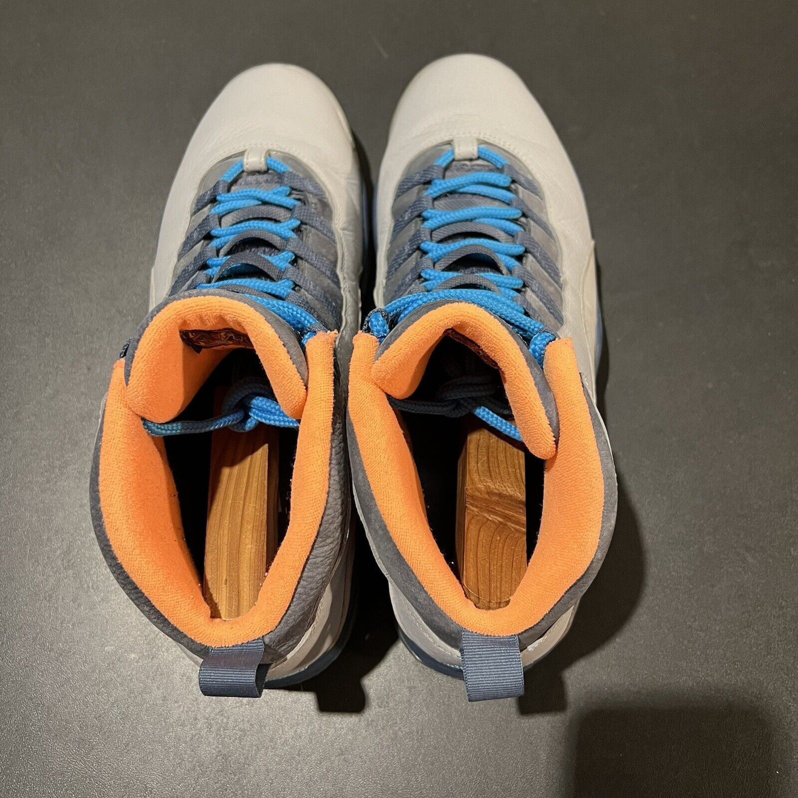 Jordan Brand Jordan 10 Retro Bobcats Men's 13 Wolf Grey 310805-026 Size US 13 / EU 46 - 9 Thumbnail