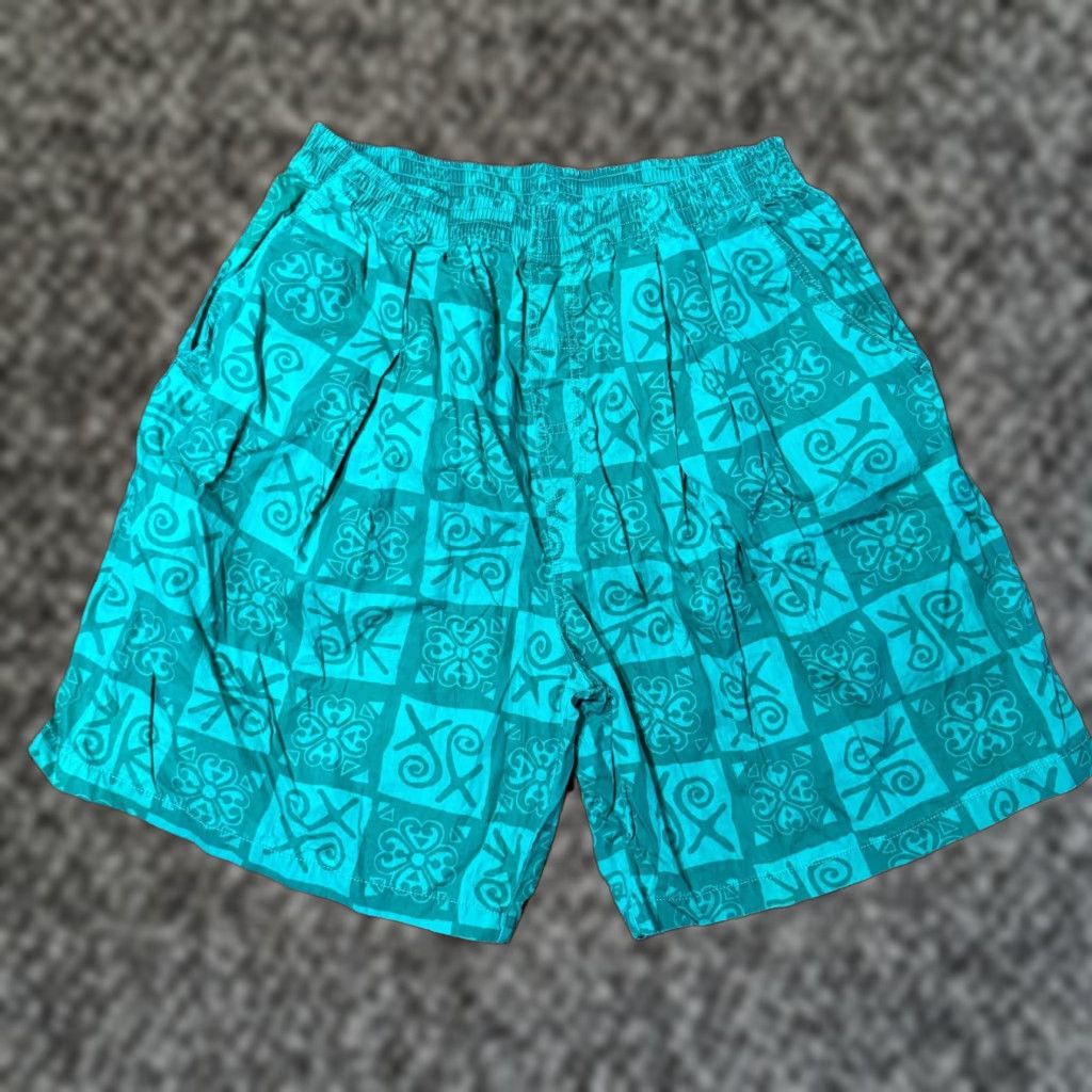 Nike VINTAGE Nike Mens Shorts Geometric All over print Cotton XL Green 90s Y2K Size US 36 / EU 52 - 1 Thumbnail
