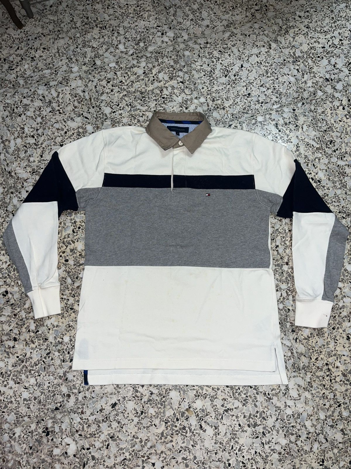 Tommy Hilfiger VINTAGE TOMMY HILFINGER RUGBY SPELL OUT LOGO Size US M / EU 48-50 / 2 - 1 Thumbnail
