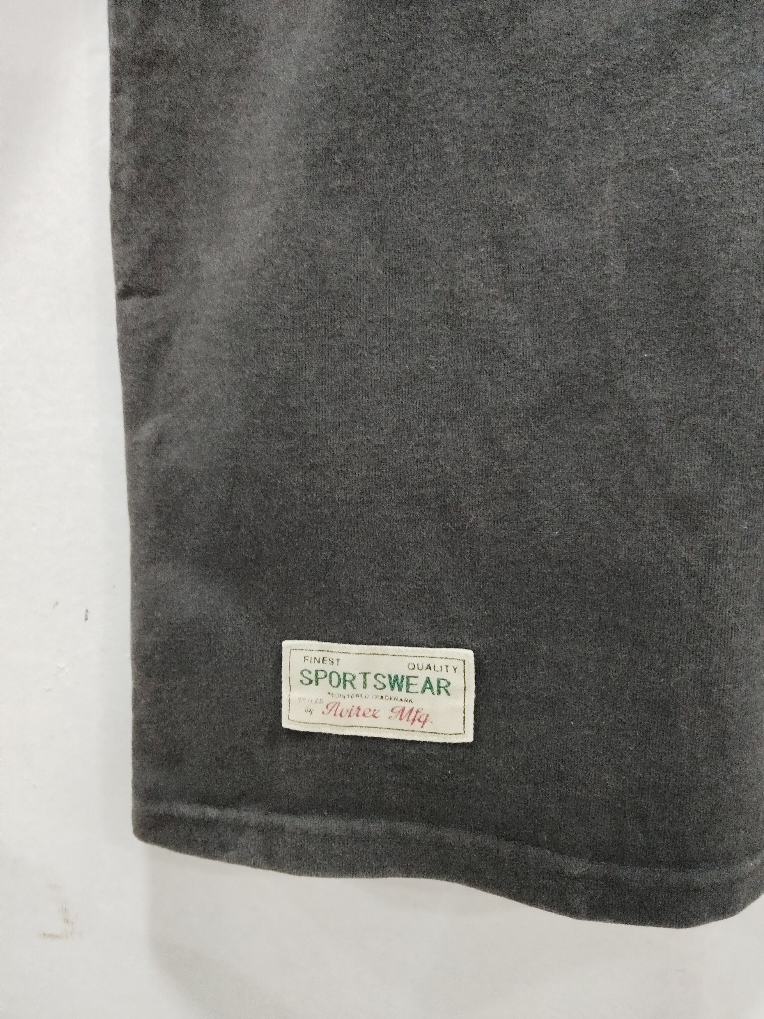 Army Of Me × Avirex × Vintage Vintage Avirex USA Heavy Tshirt Size US M / EU 48-50 / 2 - 4 Thumbnail