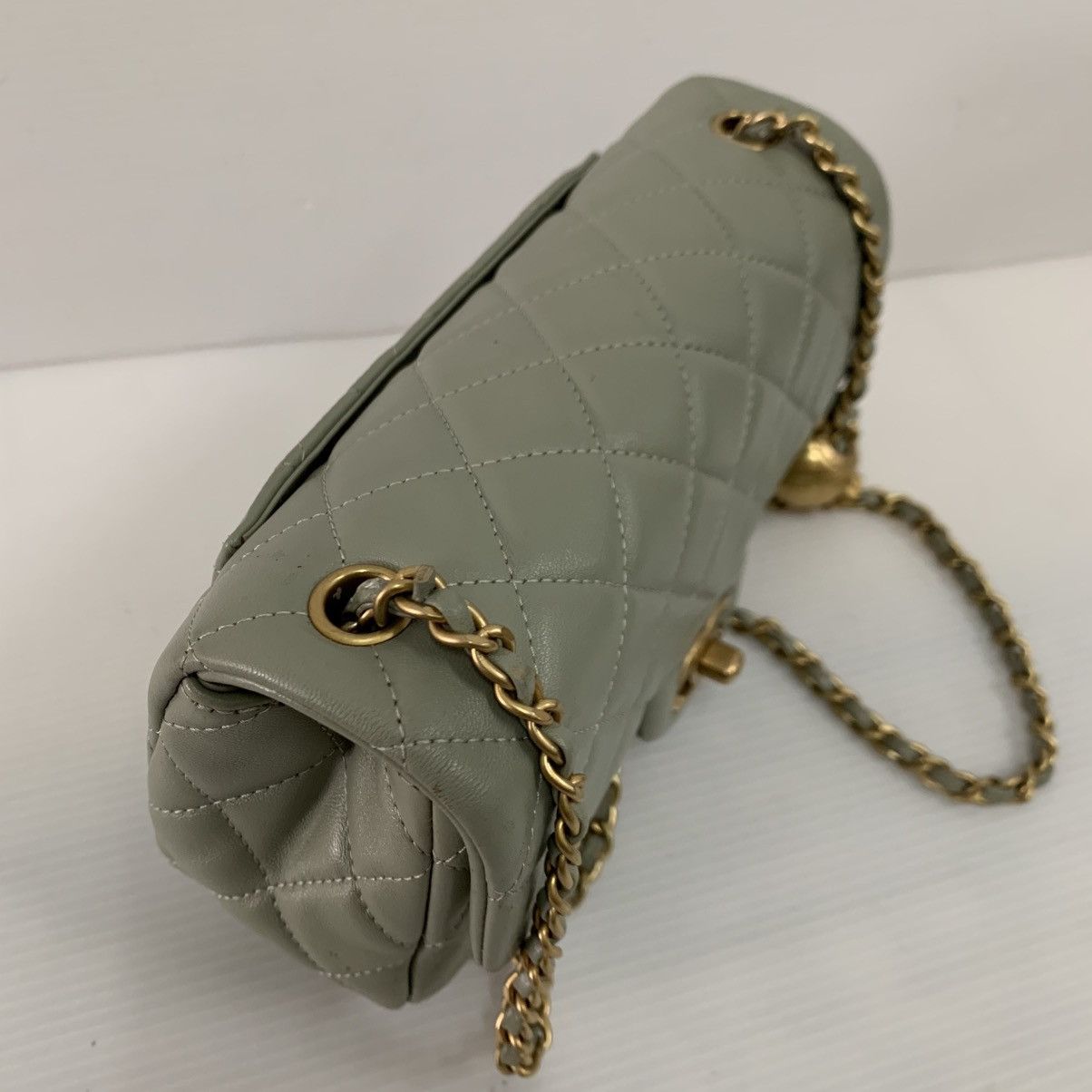 Chanel Chanel Lambskin Quilted Mini Pearl Crush Flap Green Size ONE SIZE - 4 Thumbnail