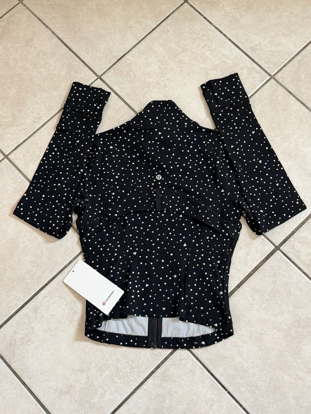Lululemon LULULEMON DEFINE CROPPED JACKET BLACK HEART DOT WHITE SIZE 6 Size M / US 6-8 / IT 42-44 - 2 Thumbnail