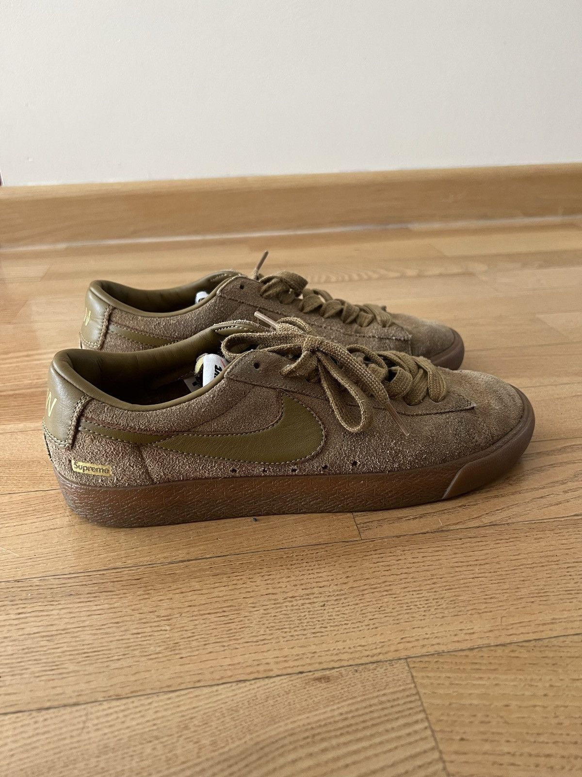 Nike × Supreme Nike x Supreme SB Blazer Low Size US 8 / EU 41 - 1 Thumbnail