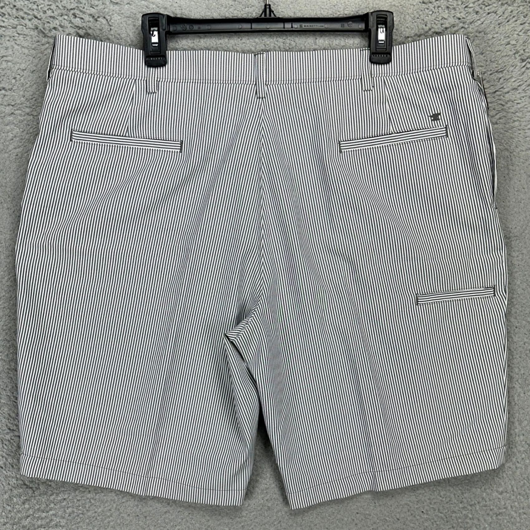 Haggar Haggar H26 Mens Chino Shorts 40 Gray White Stripe Flat Front Pocket Casual NEW Mens 40 Gray Stripe Chino Shorts Size US 40 / EU 56 - 2 Thumbnail