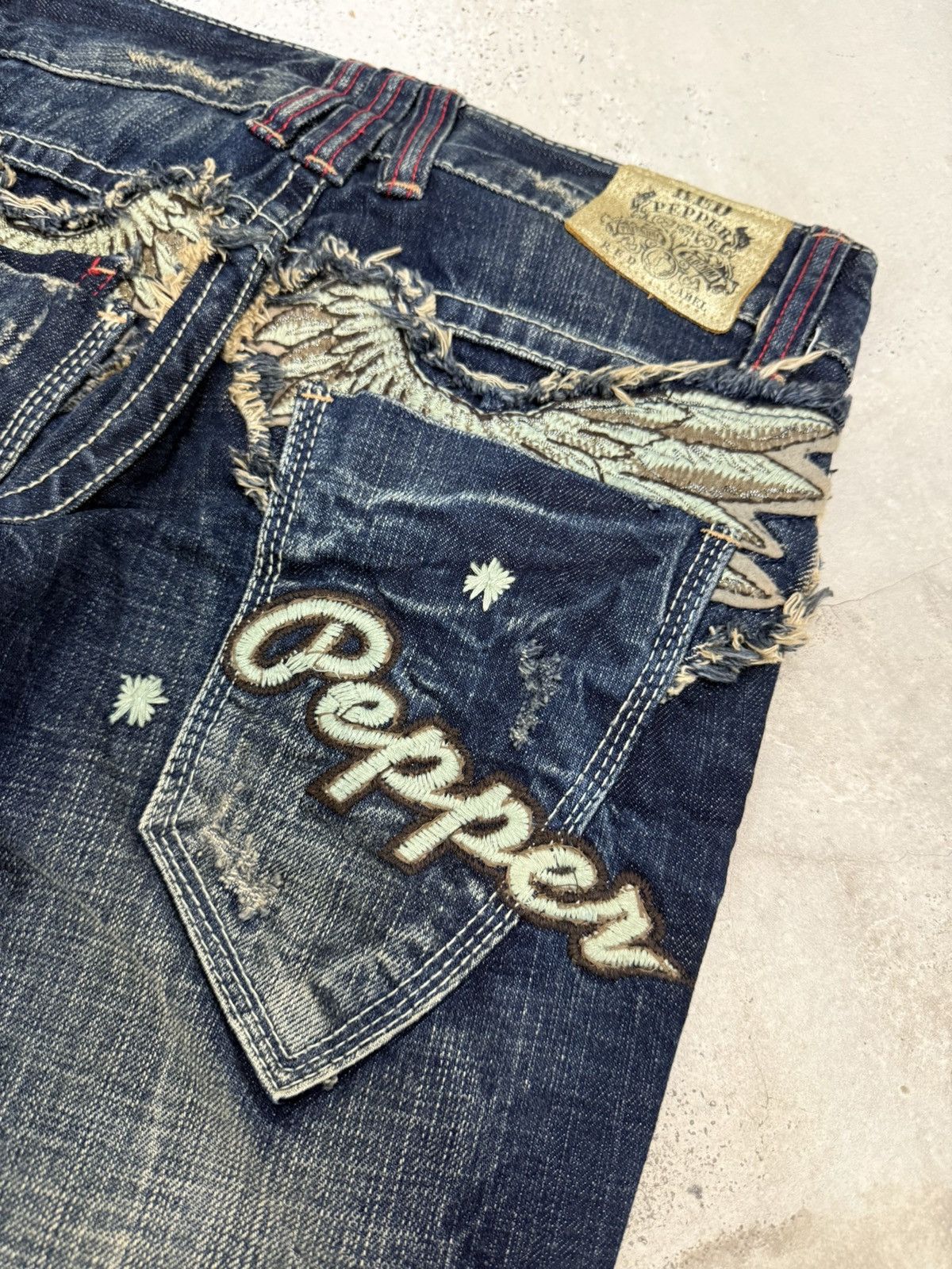 Hysteric Glamour × Japanese Brand Red Pepper Feather Wings Embroidered Lowrise Mud Flare Jeans Size US 27 - 7 Thumbnail