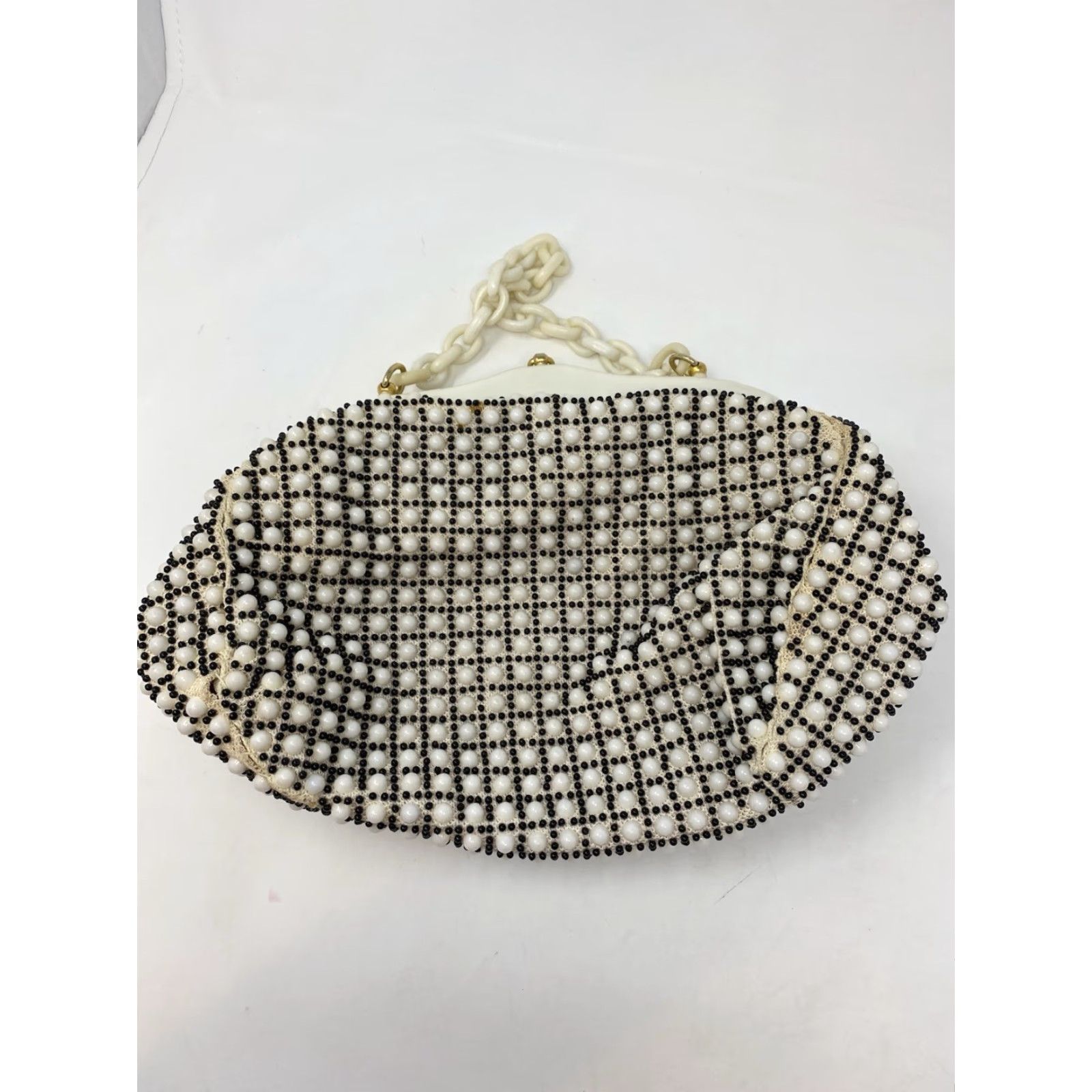 Vintage VINTAGE 1950s Beaded Lucite Bag Purse Cream Ivory Handmade Hong Kong Chain Handle Purse Eveningwear Womens Mens Size ONE SIZE - 4 Thumbnail