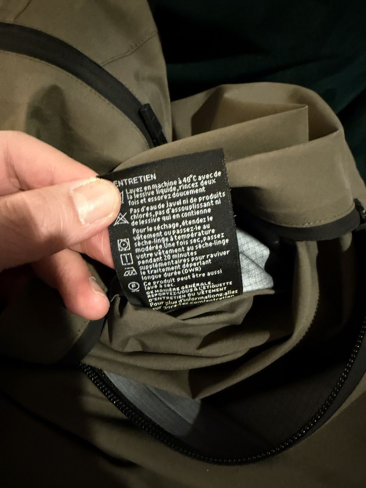Acronym Acronym J1B-GT Gore-Tex Pro RAF Green Jacket FW 2021 (XL) Size US XL / EU 56 / 4 - 11 Thumbnail