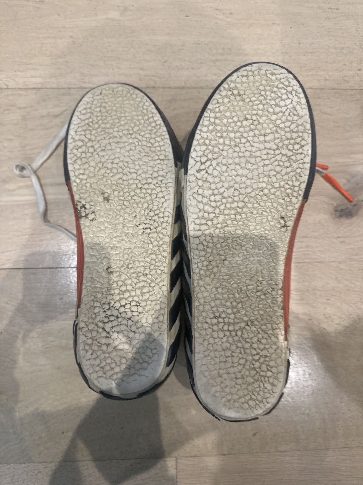 Off-White Off-white/virgin abloh low top sneaker Size US 8.5 / EU 41-42 - 5 Thumbnail