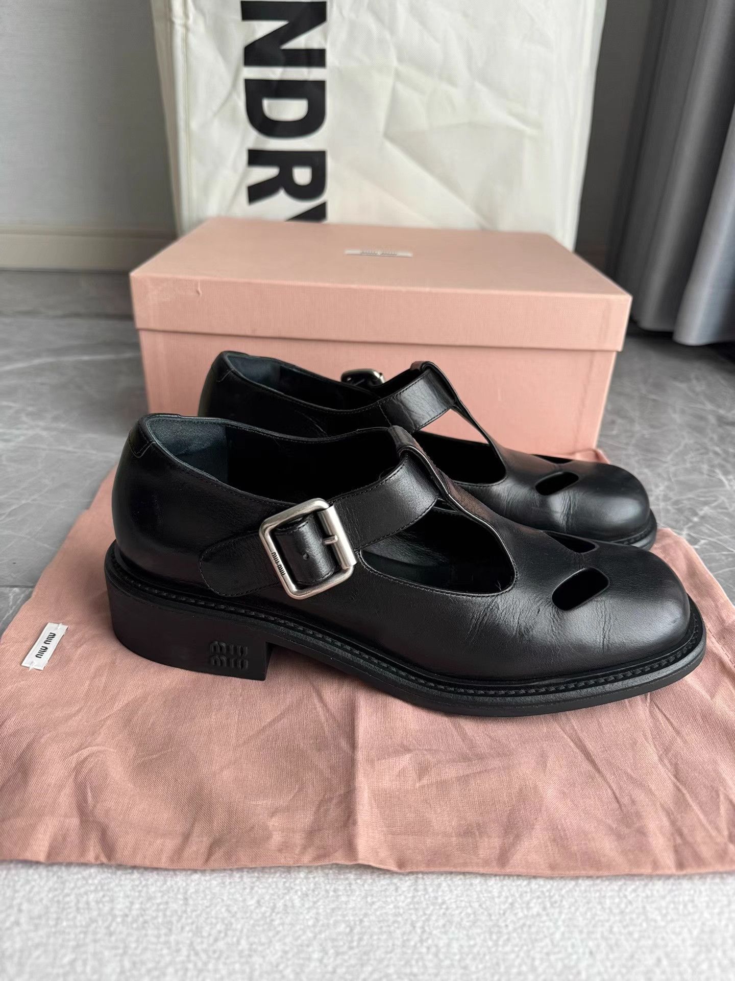Miu Miu MiuMiu Runway T-Strap Mary Jane Shoes K6 Size US 8 / IT 38 - 3 Thumbnail