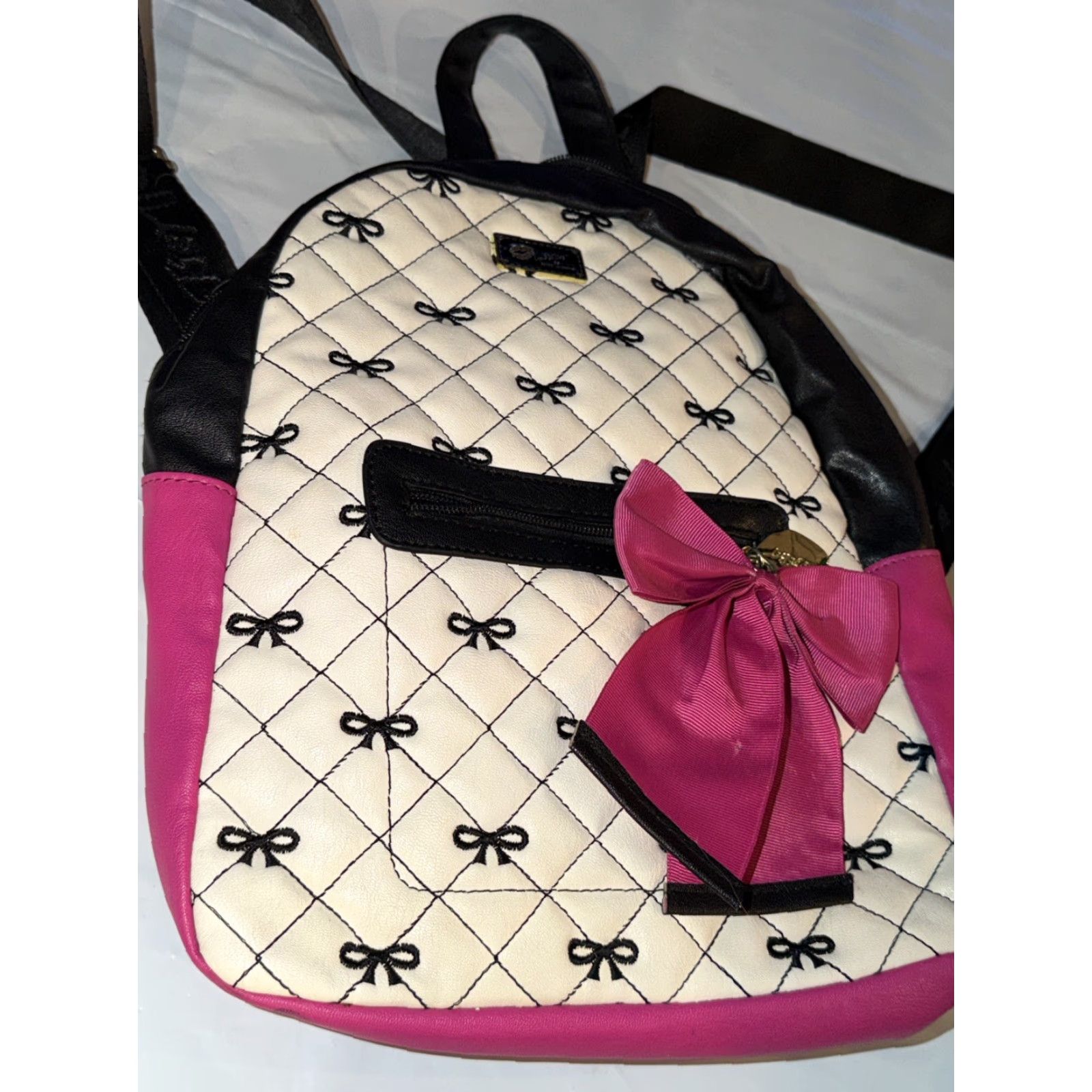Betsey Johnson Betsey Johnson Backpack Women Medium Pink Quilted Bow Gold Buckle Bag Size ONE SIZE - 4 Thumbnail