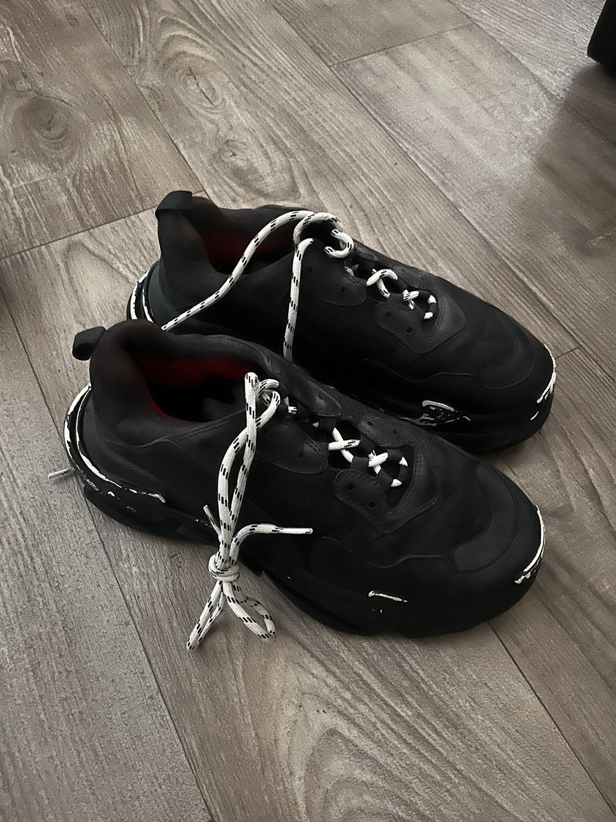 Balenciaga Balenciaga triple S size 42 black/red Size US 9 / EU 42 - 1 Thumbnail