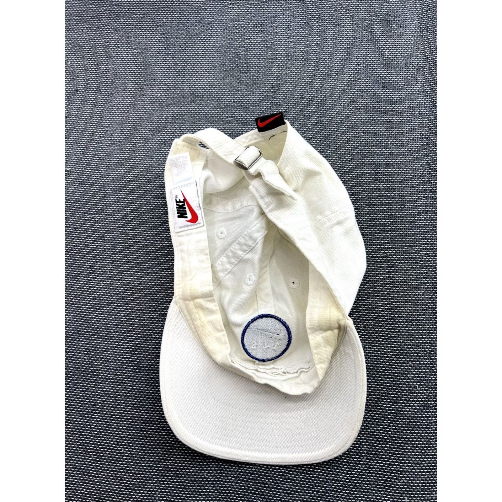 Nike VINTAGE Nike Air 7 Panel Cap White 90s Adjustable Strap Mens Size ONE SIZE - 7 Thumbnail