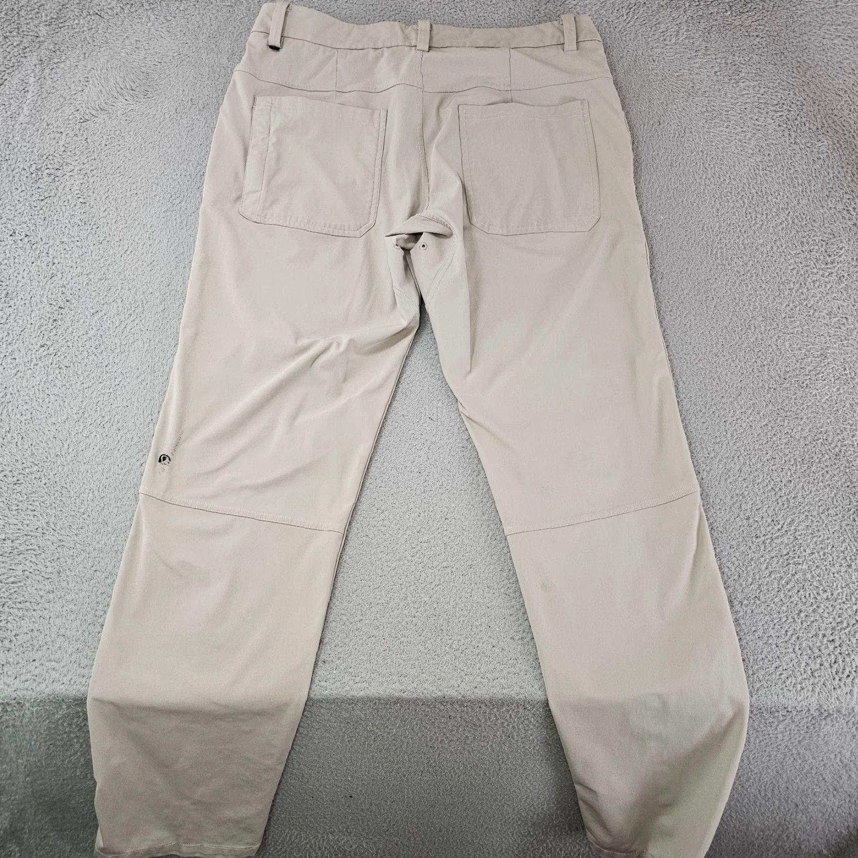Lululemon Lululemon Commission Performance Golf Pants Mens 36 Khaki Straight Leg Vented Size US 36 / EU 52 - 7 Thumbnail