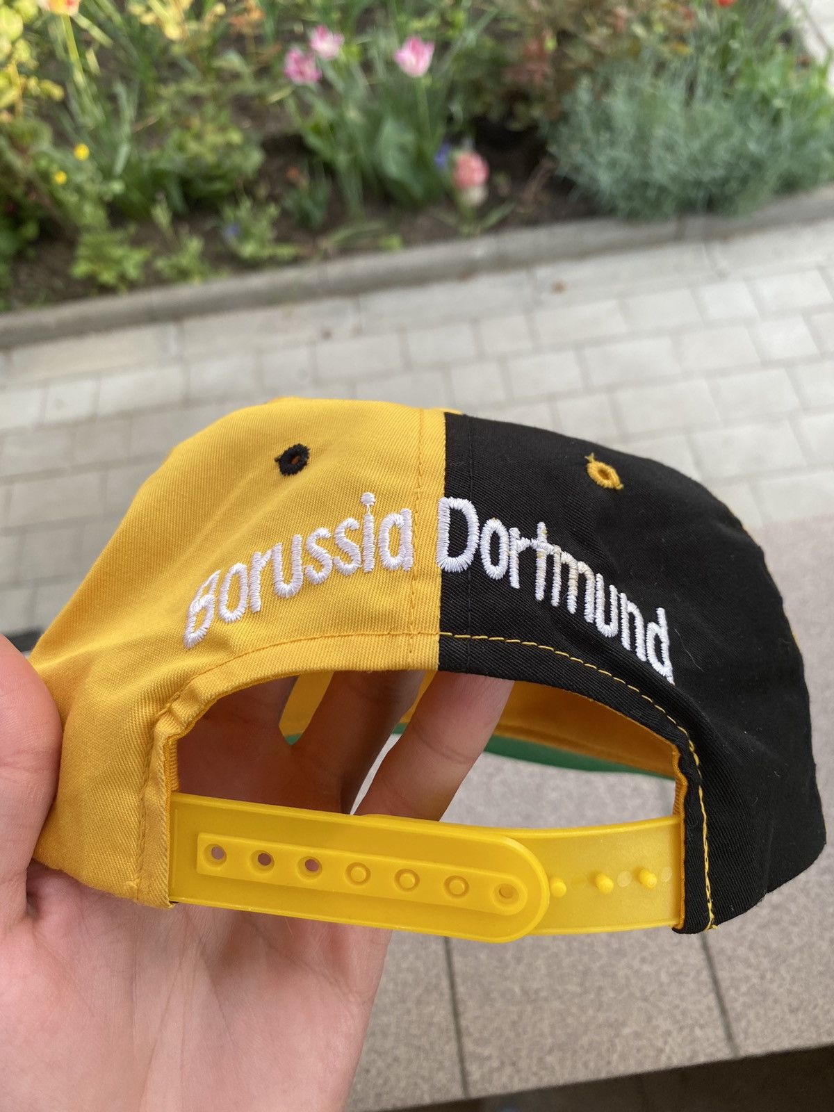 Vintage Vintage Borussia Dortmund Cap yellow/black rare Size ONE SIZE - 5 Thumbnail