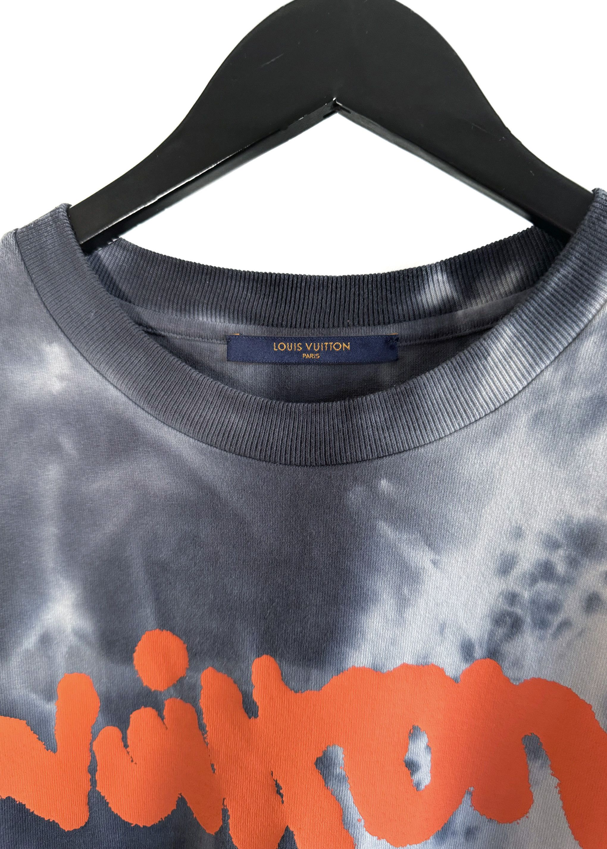 Louis Vuitton Louis Vuitton FW 2022 Tie Dye Orange Signature Logo T-shirt Size US XL / EU 56 / 4 - 3 Thumbnail
