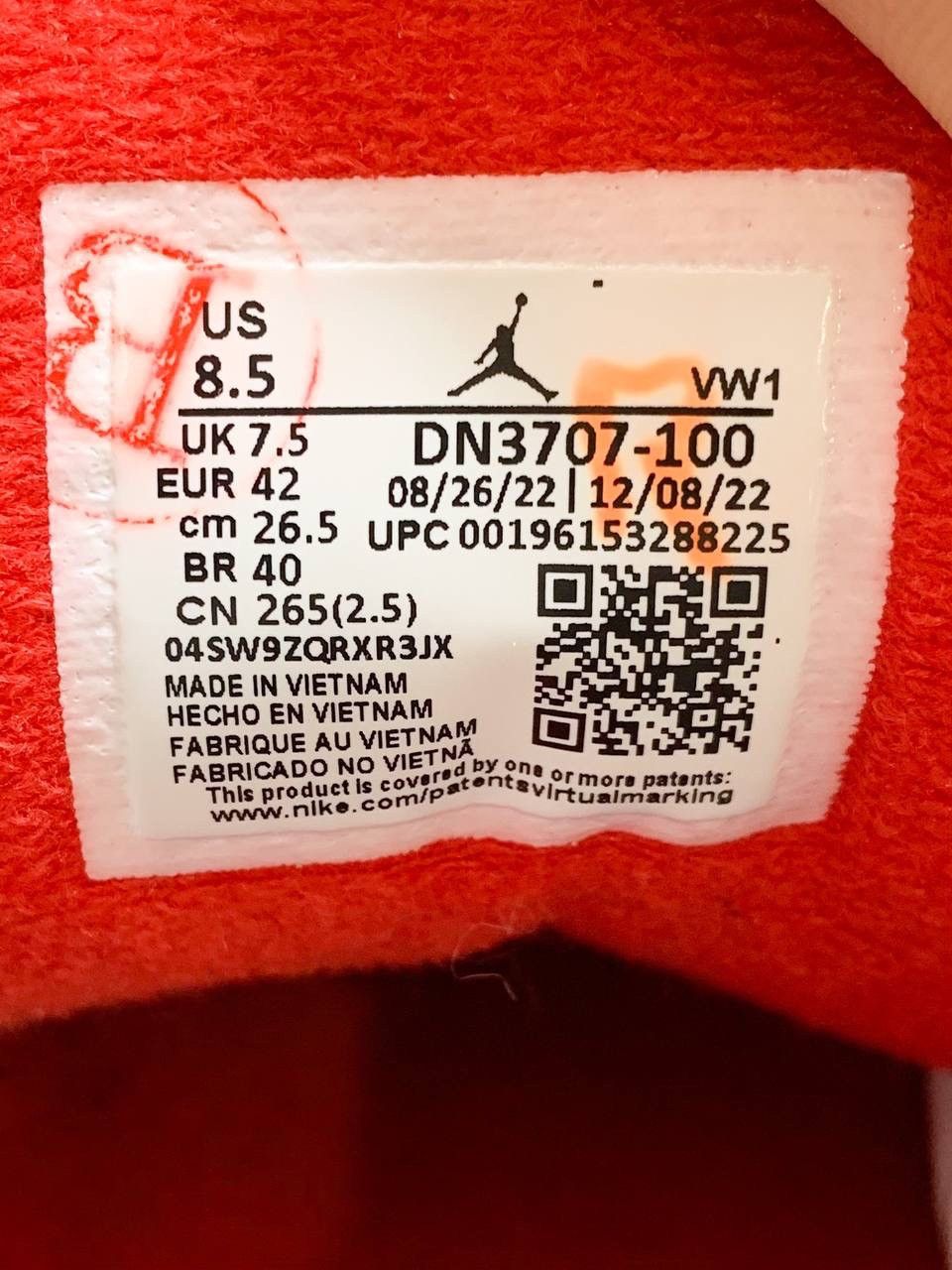Air Jordan 3 “White Cement Reimagined” 🤍🔥 – US 8.5