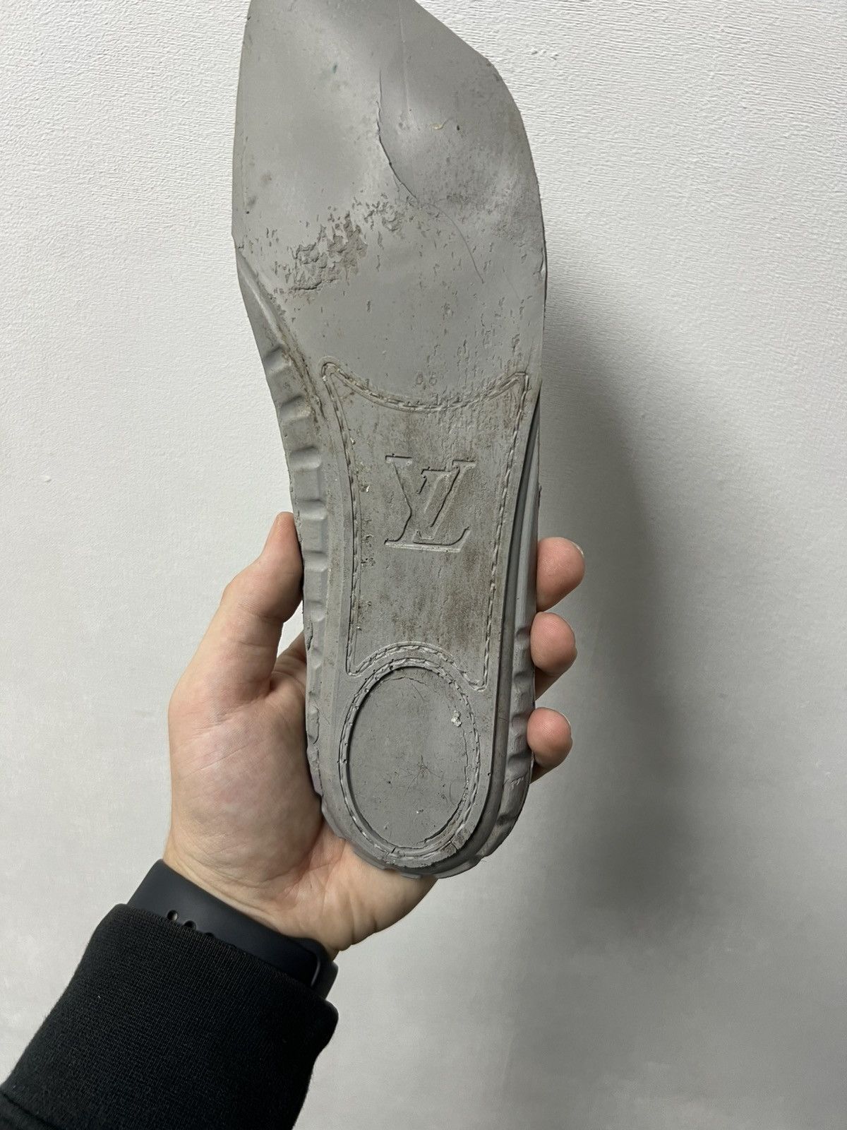 Louis Vuitton Louis Vuitton Rivoli Sneaker Size US 9.5 / EU 42-43 - 17 Thumbnail