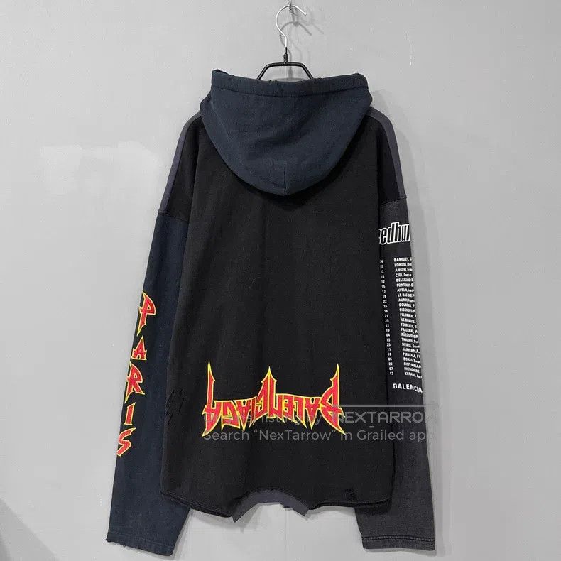 Balenciaga Balenciaga Backwards writing hooded sweater Size US M / EU 48-50 / 2 - 3 Thumbnail