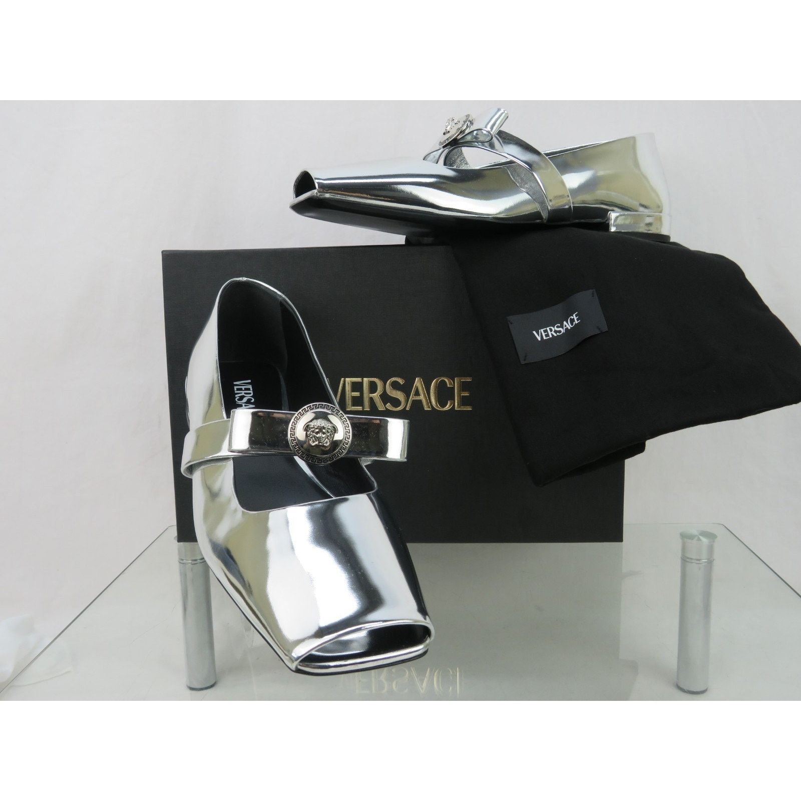 Versace VERSACE SILVER LEATHER COIN MEDUSA HEAD BOW FLATS 40 10 Size US 10 / IT 40 - 1 Thumbnail