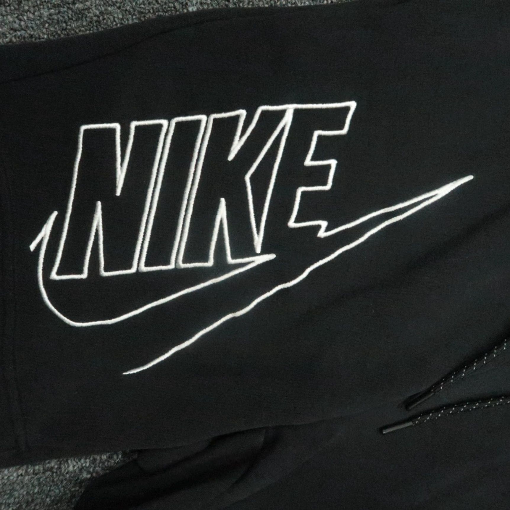 Nike Nike Shorts Mens Small Black Tech Fleece Zip Pocket Running Training Size US 29 - 2 Thumbnail