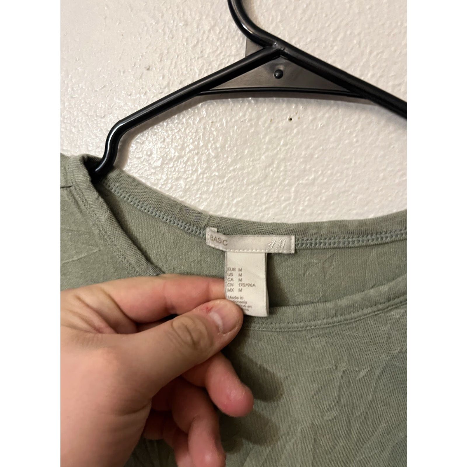 H&M H&M Women T-Shirt M Green Solid Viscose Short Sleeve Crew Neck Casual Size M / US 6-8 / IT 42-44 - 2 Thumbnail