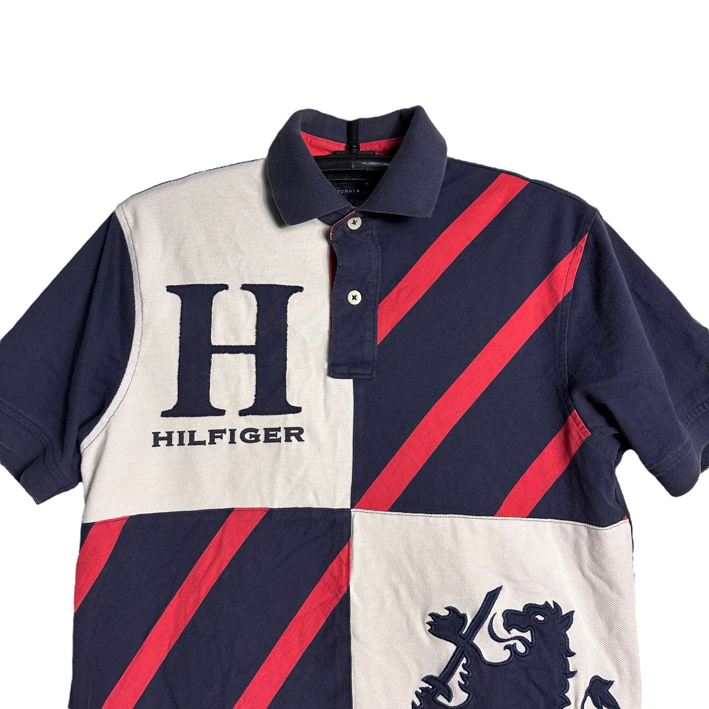 Tommy Hilfiger 🔥RARE🔥Vintage Tommy Hilfiger Stripes Spell Out Polo Shirt Size US L / EU 52-54 / 3 - 2 Thumbnail