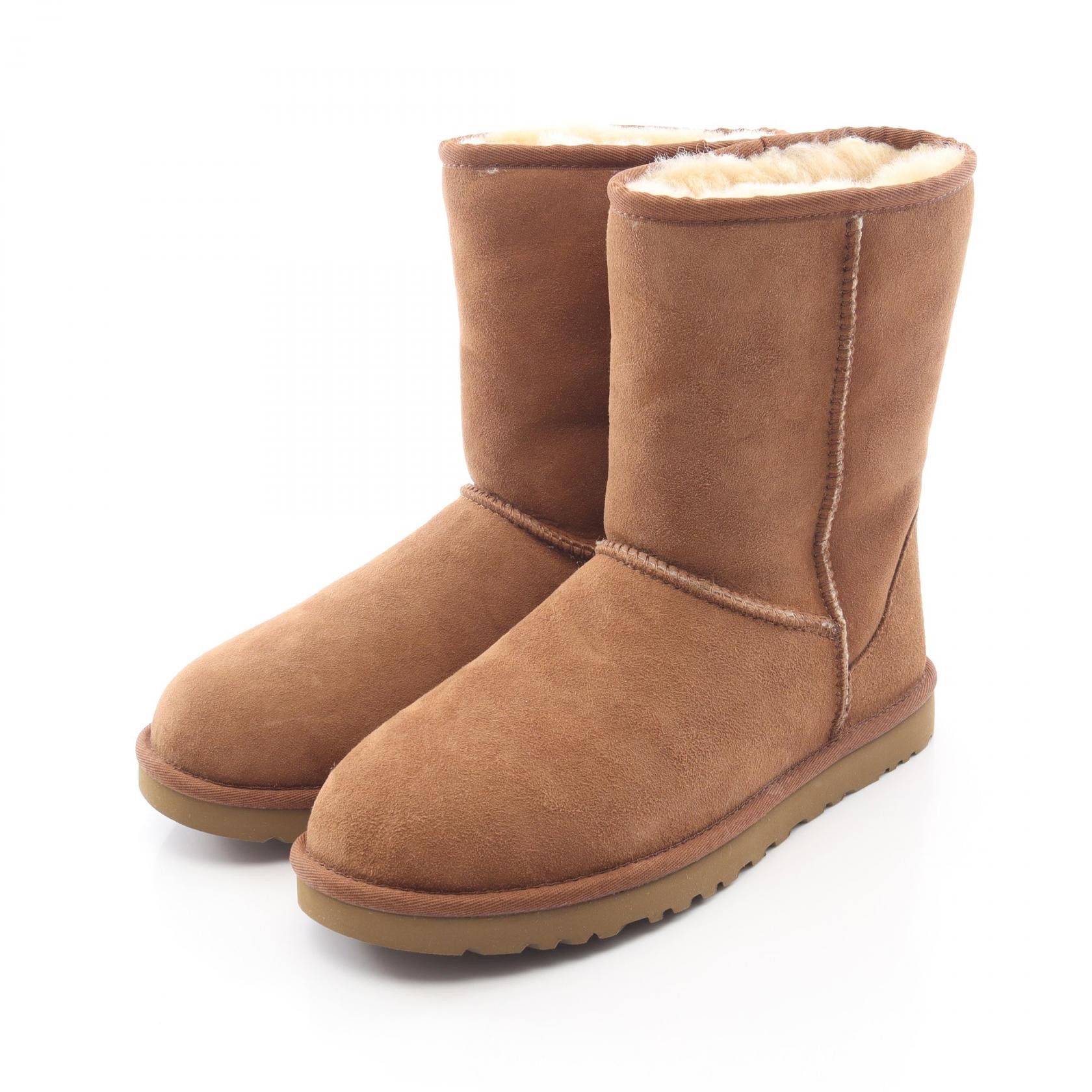 Ugg UGG UGG Classic Short Sheepskin Boots Fur Shoes 5800 DUTY FREE for USA Size ONE SIZE - 1 Thumbnail