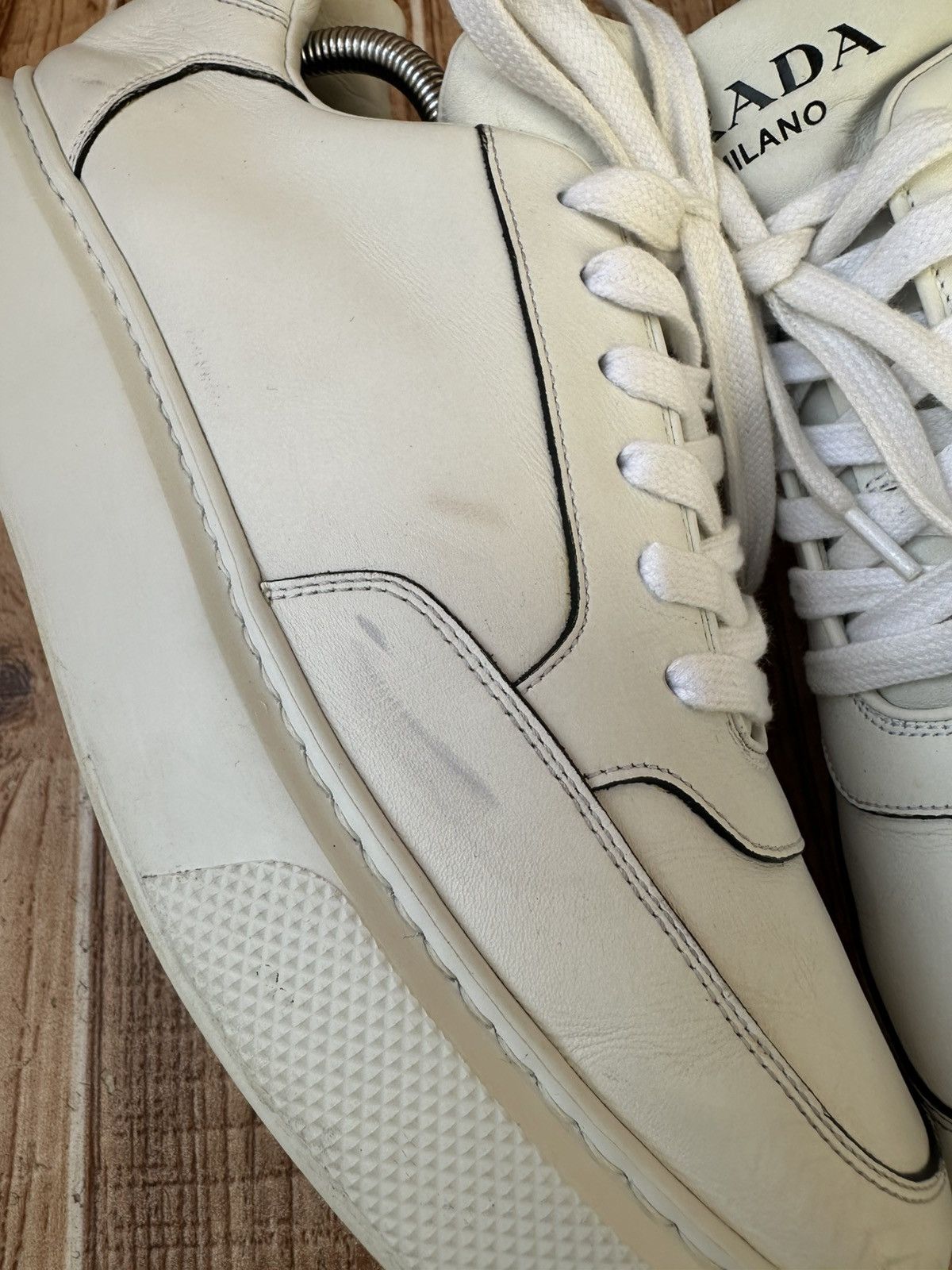 Prada Prada Milano White Leather Montana Low top Sneaks Size US 10 / EU 43 - 7 Thumbnail