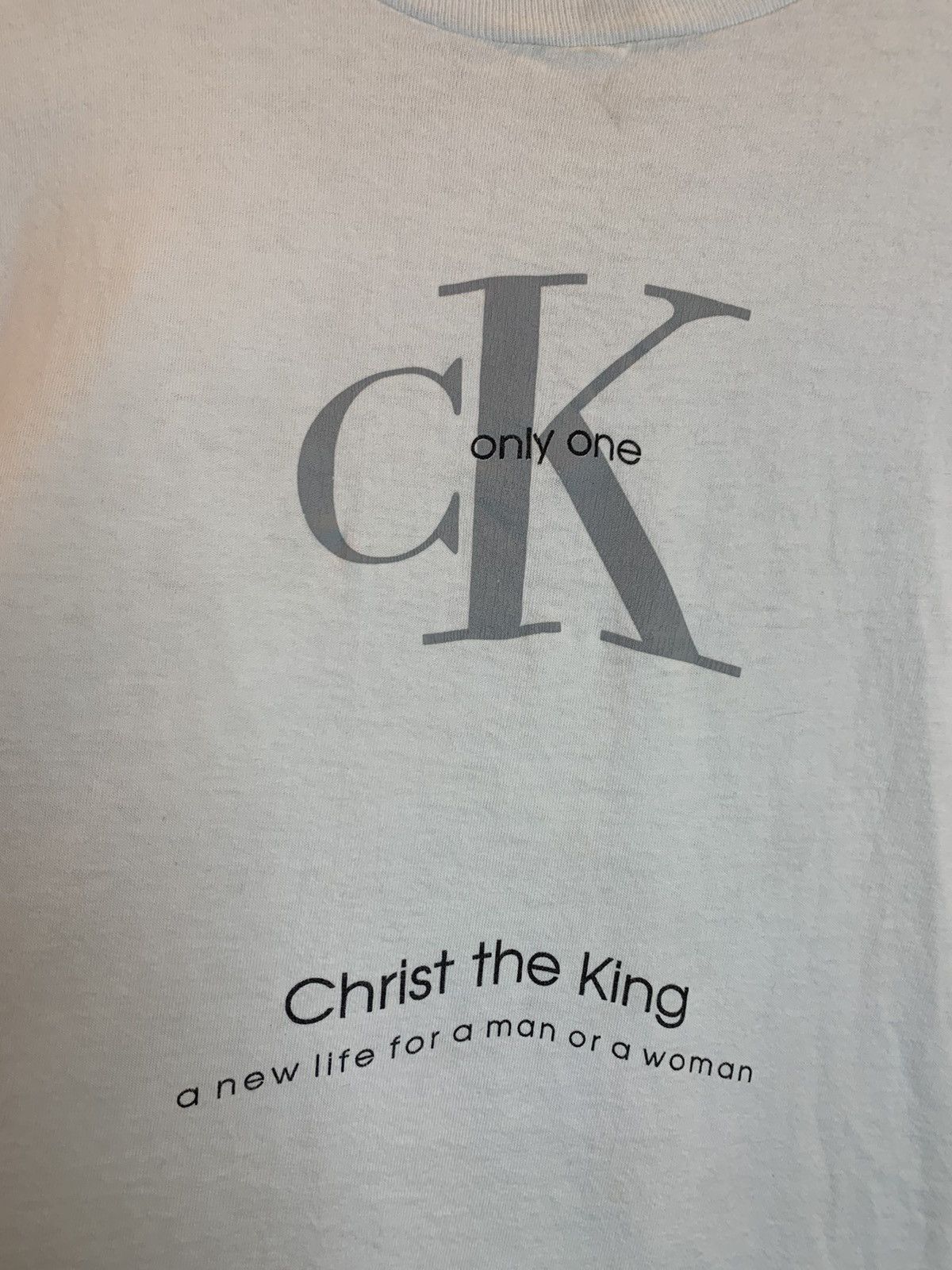 Vintage *RARE Vintage CK Christ The King Calvin Klein Parody T-Shirt Size US L / EU 52-54 / 3 - 4 Thumbnail